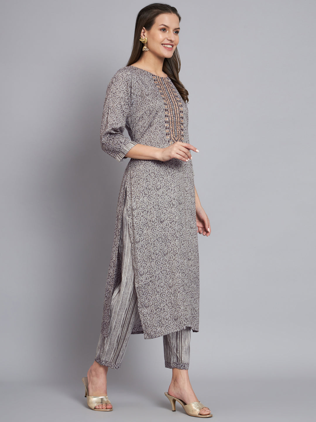 Women's Grey Embroidery Kurta With Trouser - Mesmora Fashion