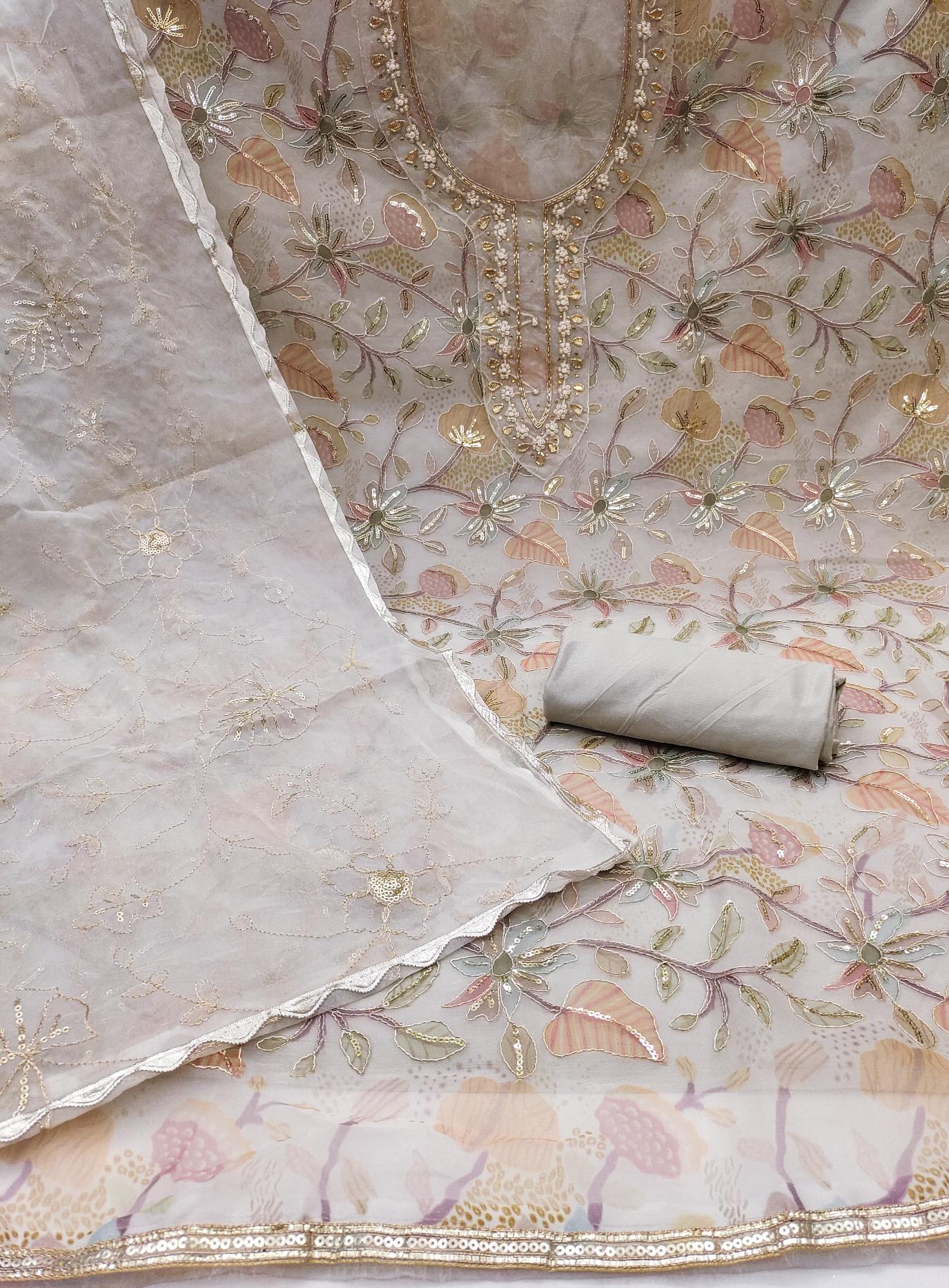 Color_Beige