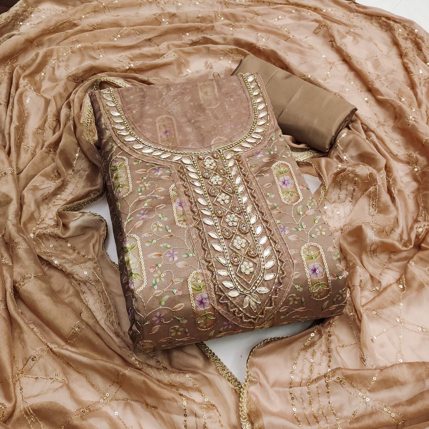Color_Brown