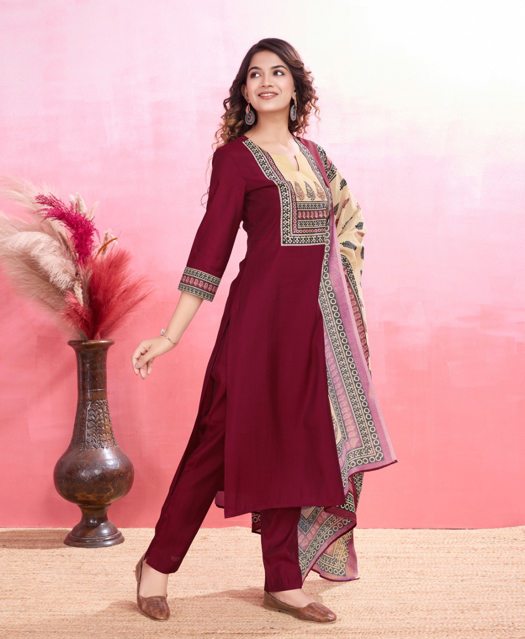 Color_maroon