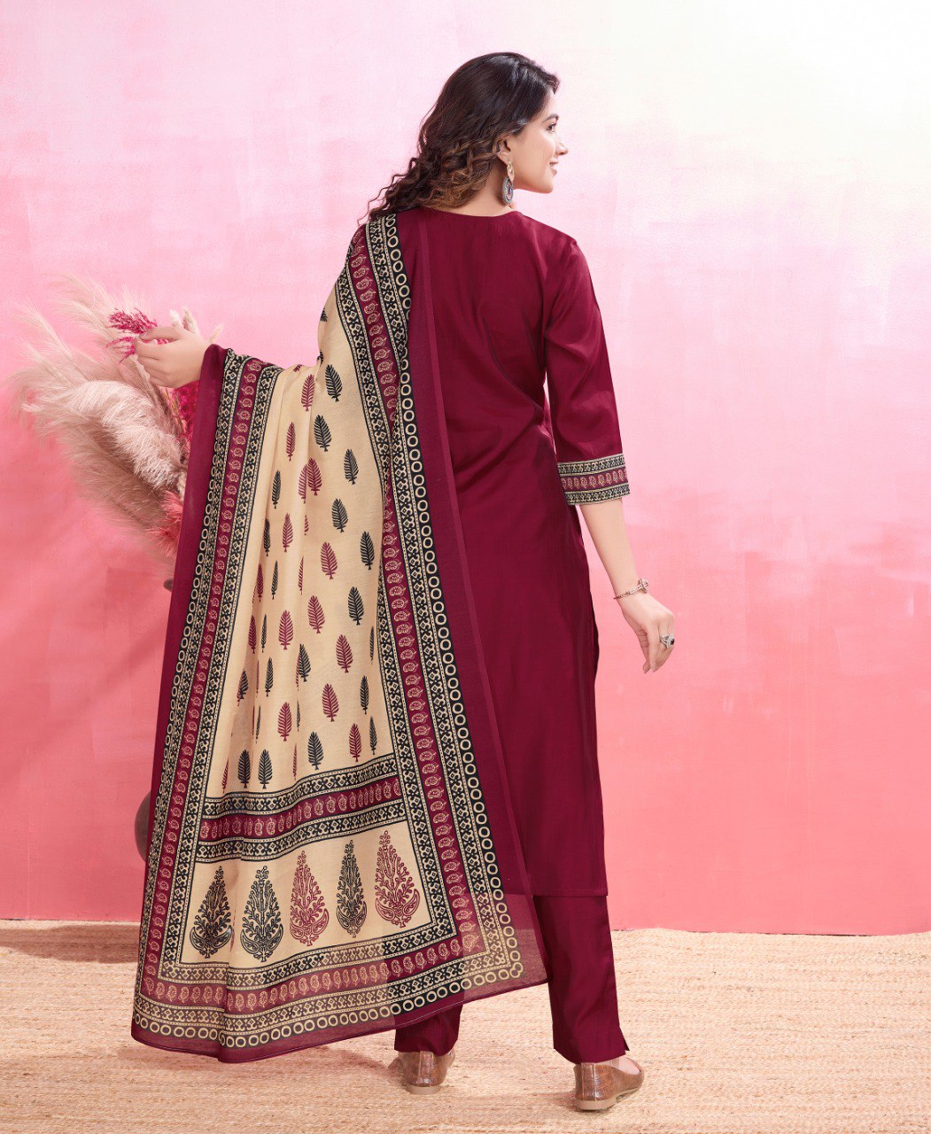 Color_maroon