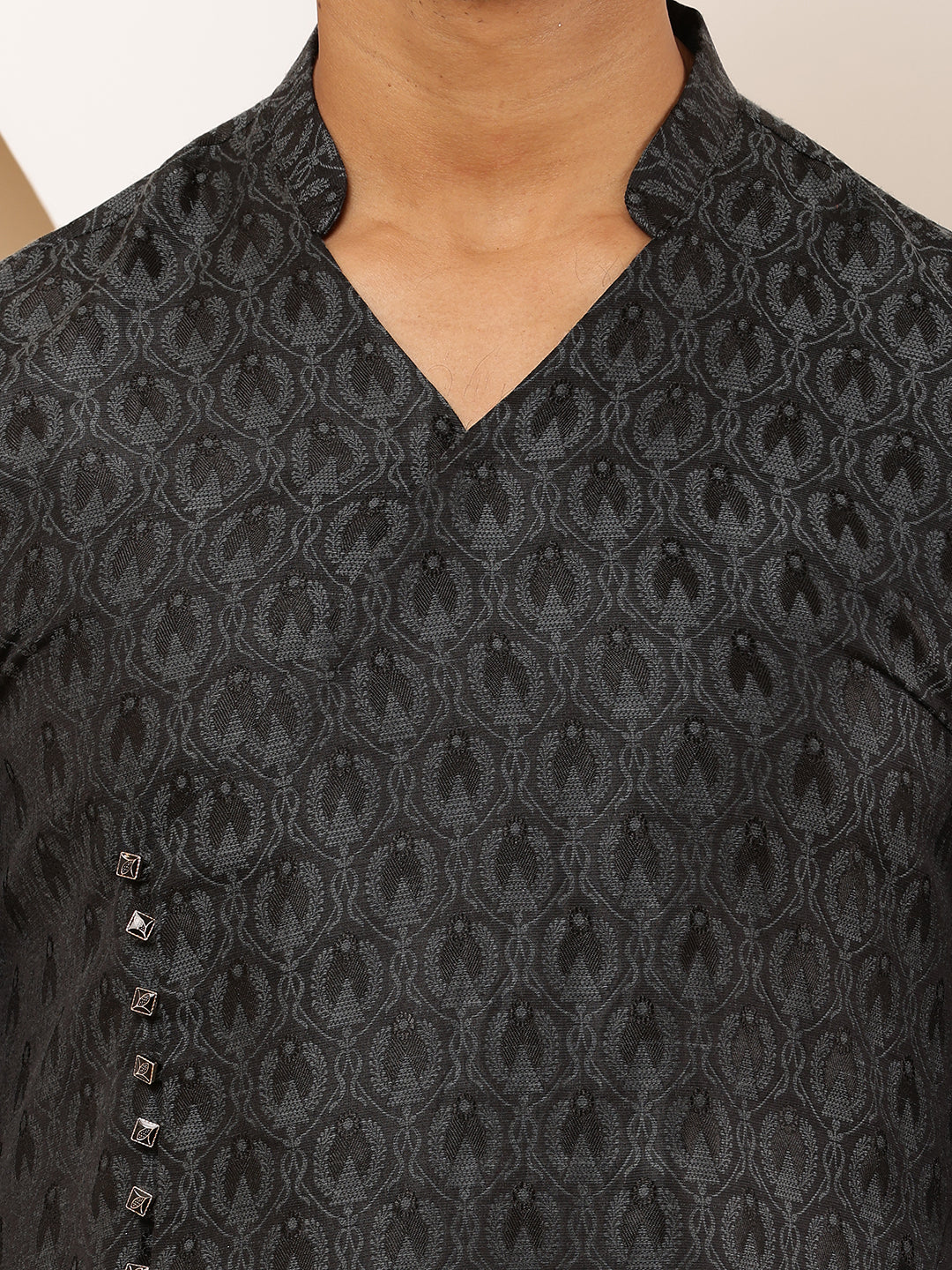 Color_Black