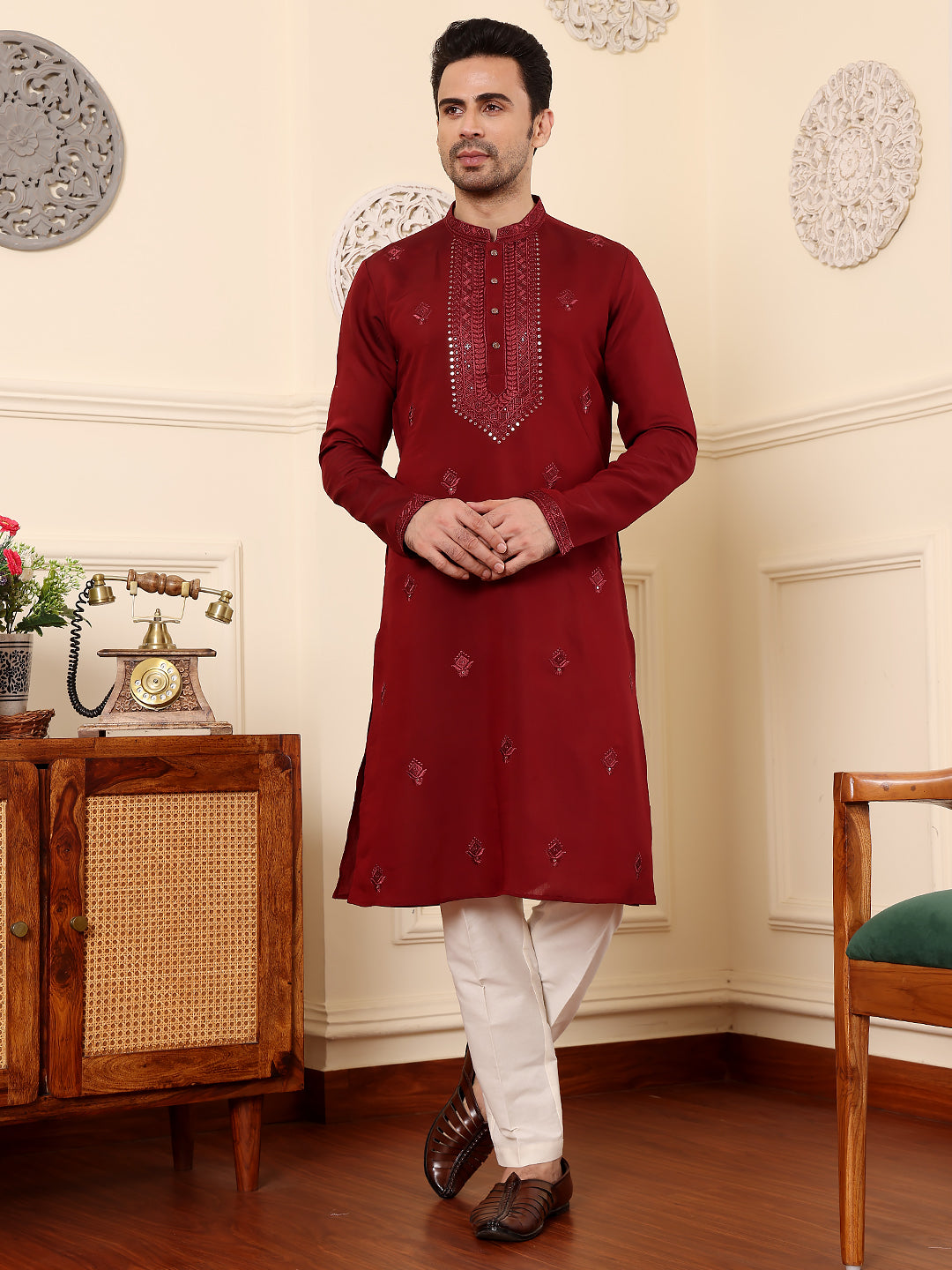 Color_Maroon