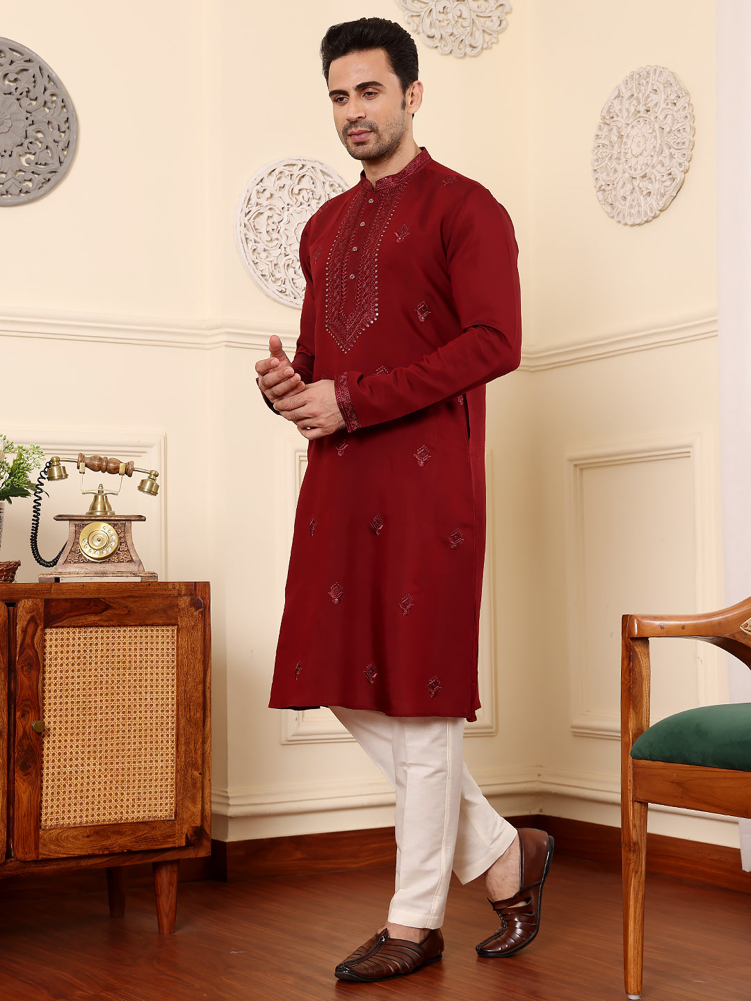 Color_Maroon