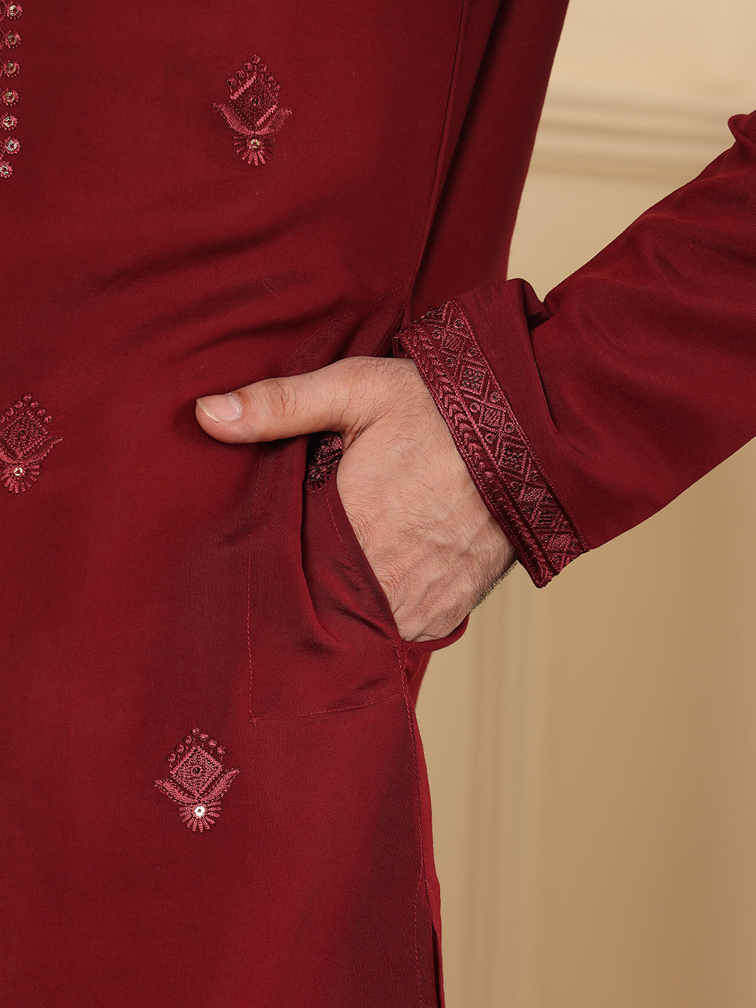 Color_Maroon