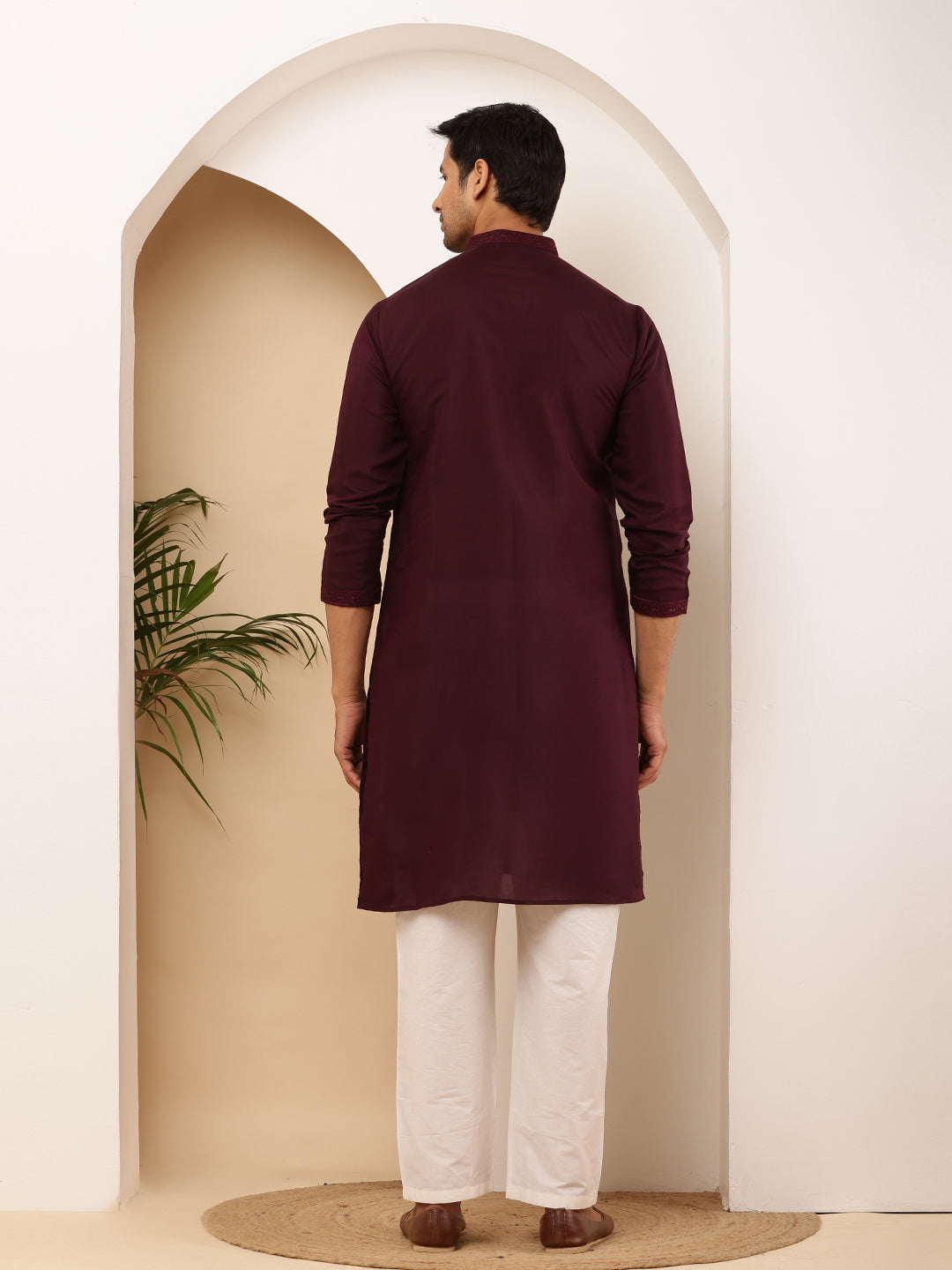 Color_Maroon