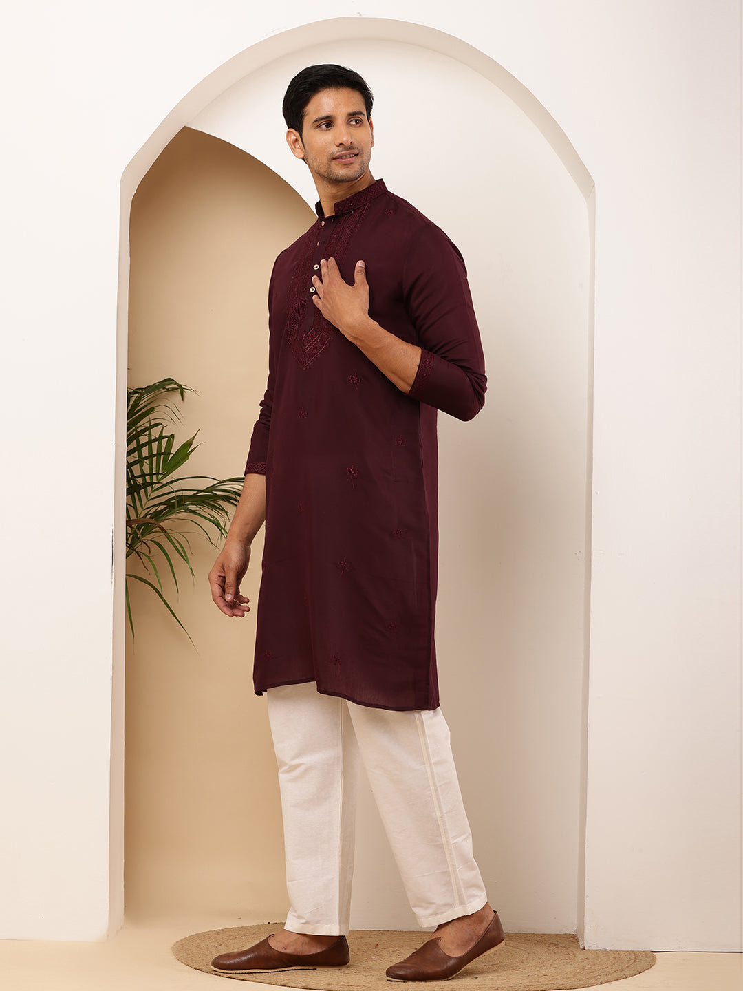 Color_Maroon
