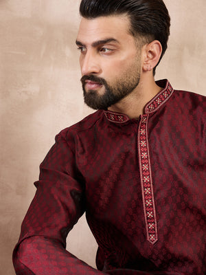 Color_Maroon