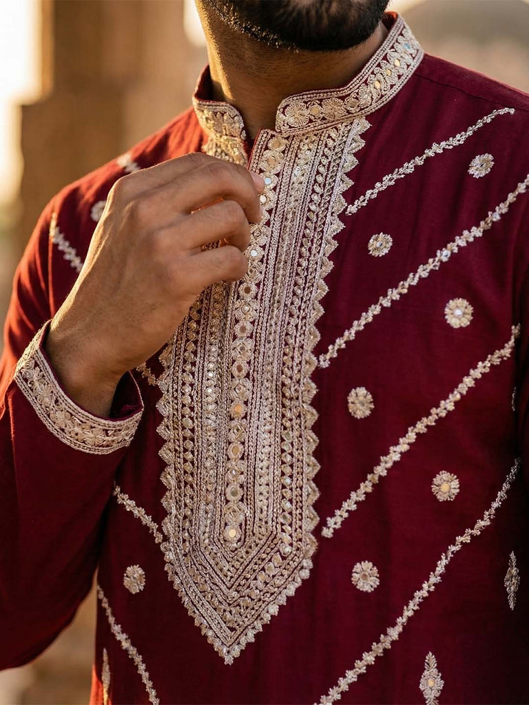 Color_Maroon