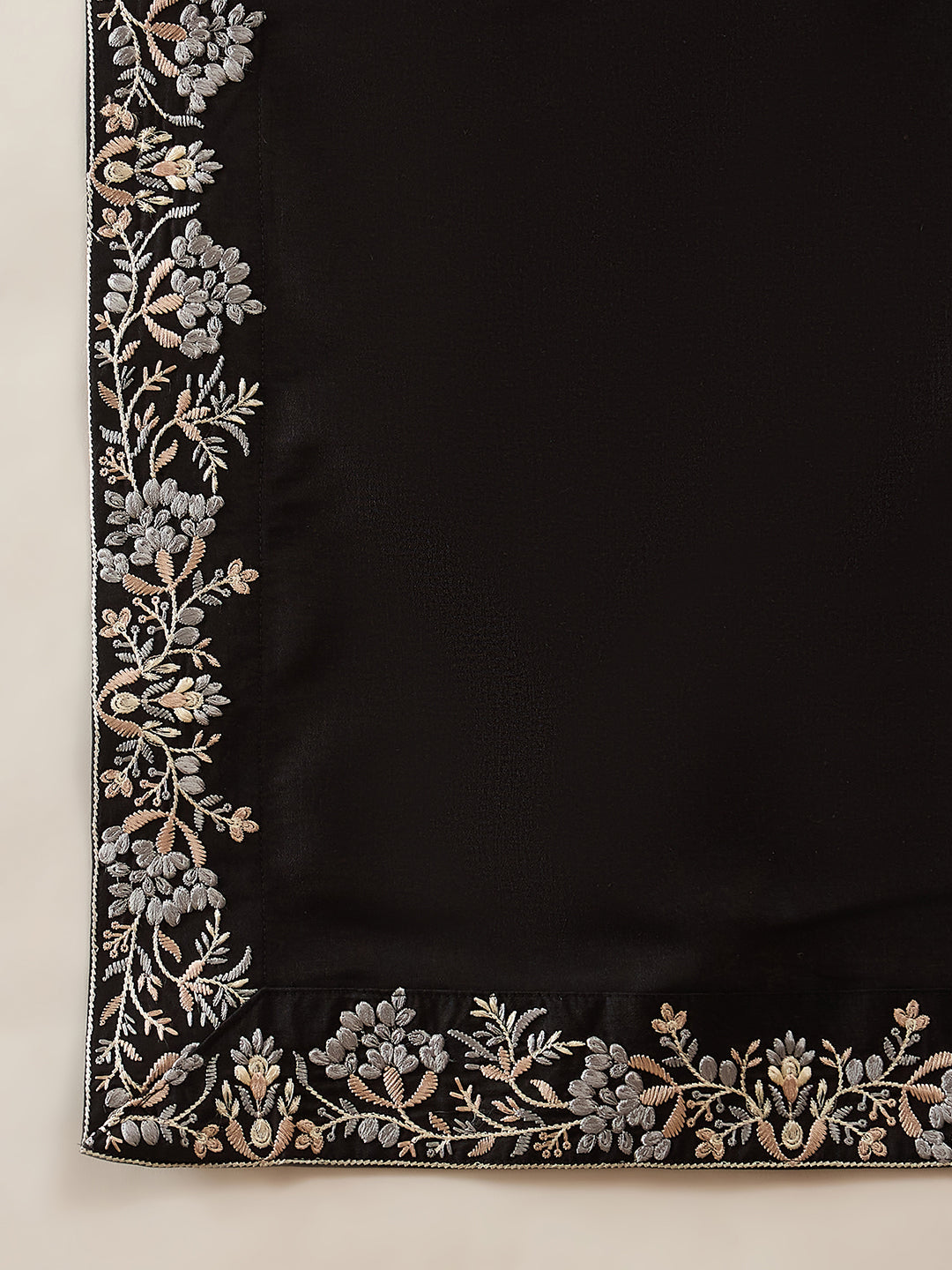 Color_Black