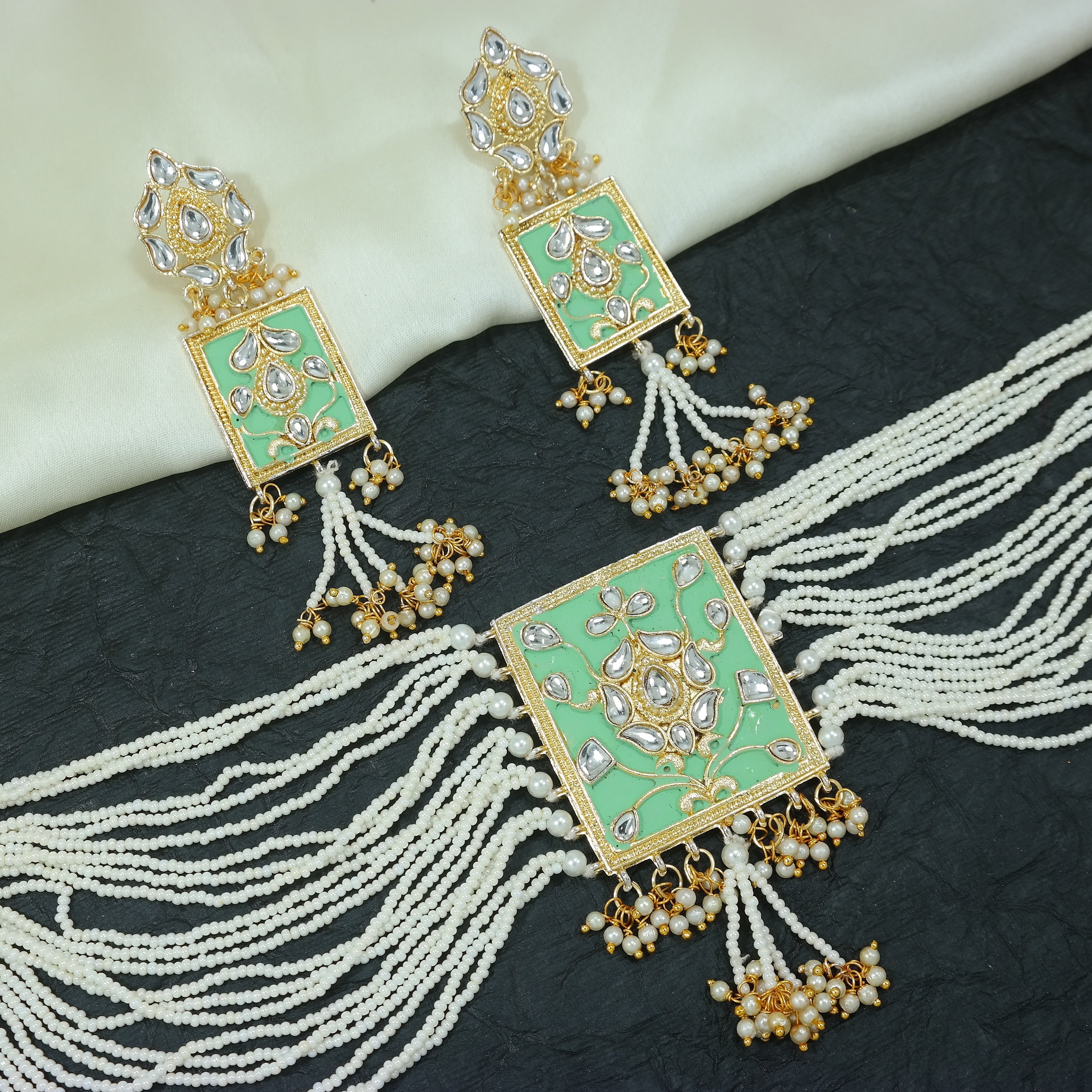 Women's gold plated traditiona padmavati pearl kundan necklace with earrings ml118bl