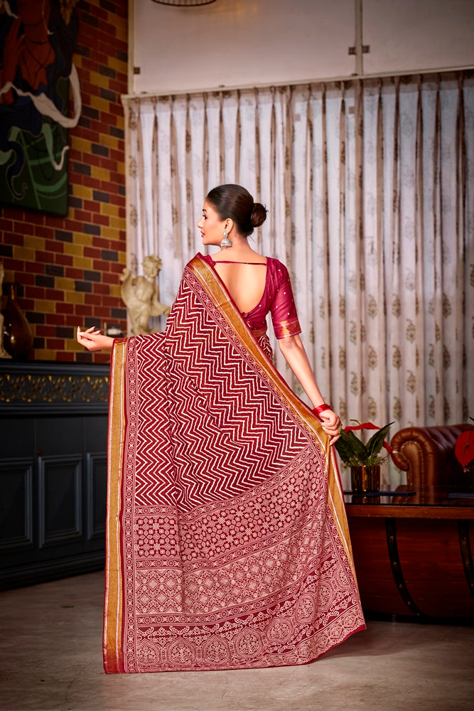 Color_Maroon