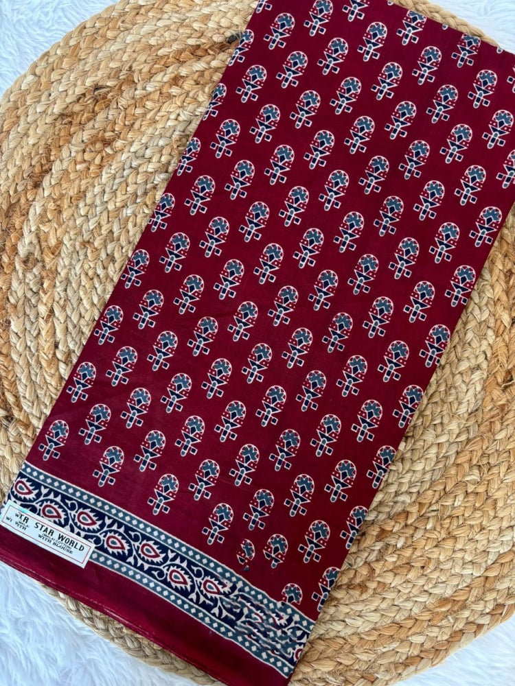 Color_Maroon