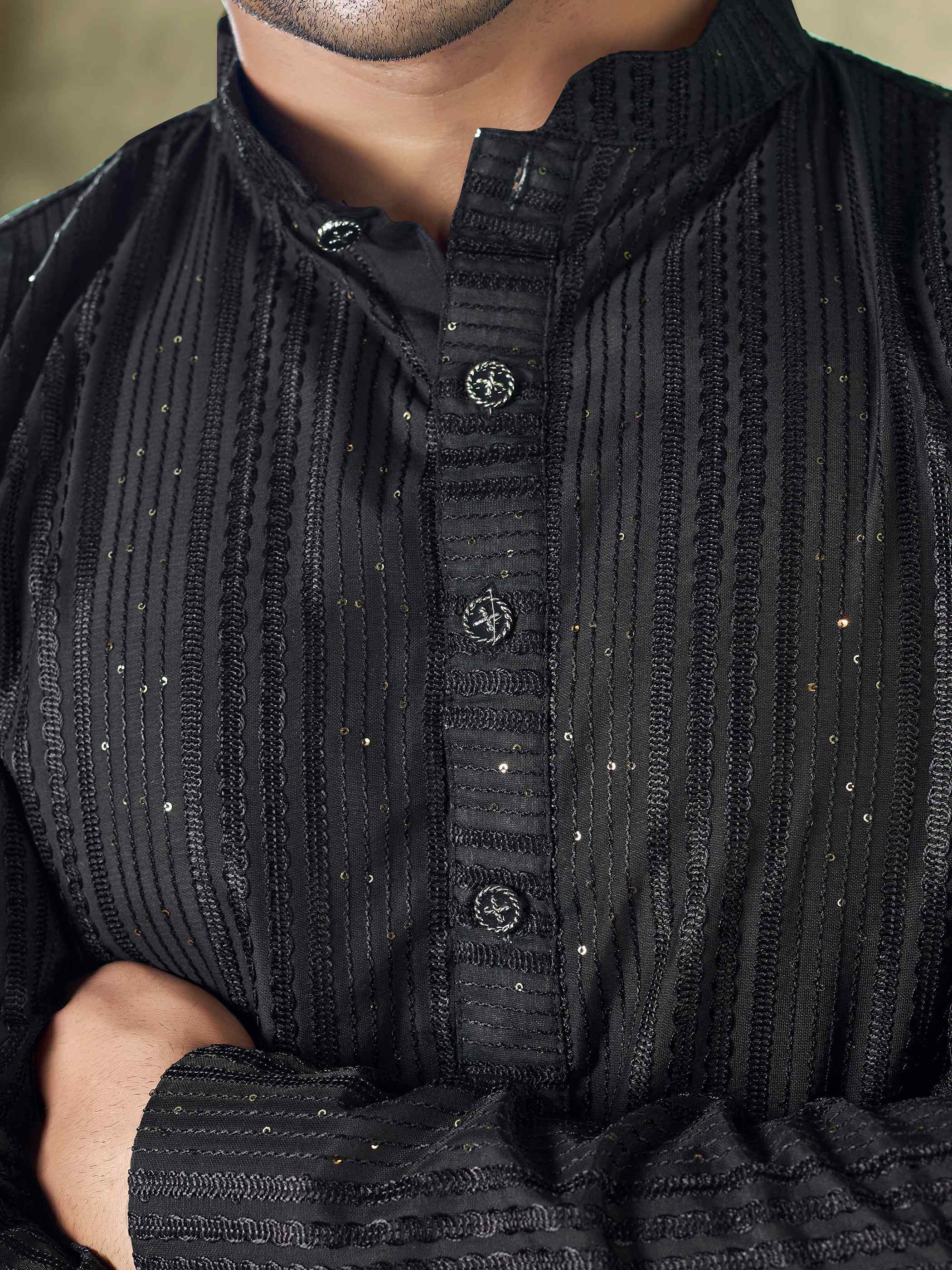 Color_Black