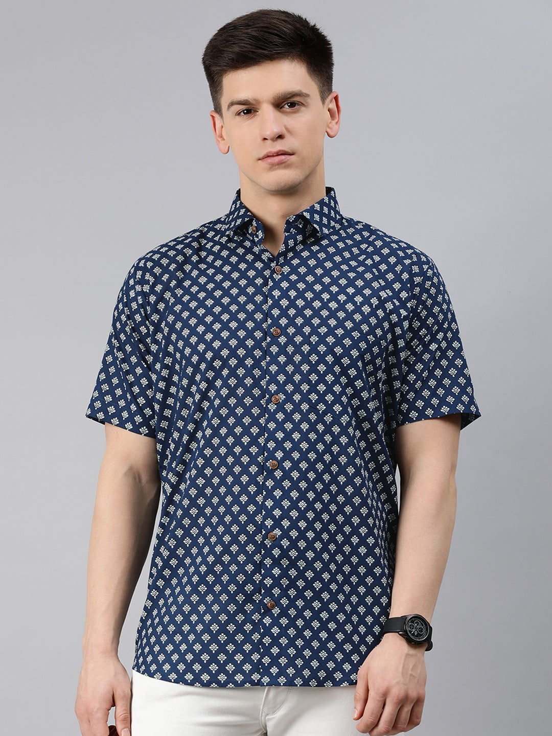 Men's Blue Cotton Short Sleeves Shirts For Men - Taantav