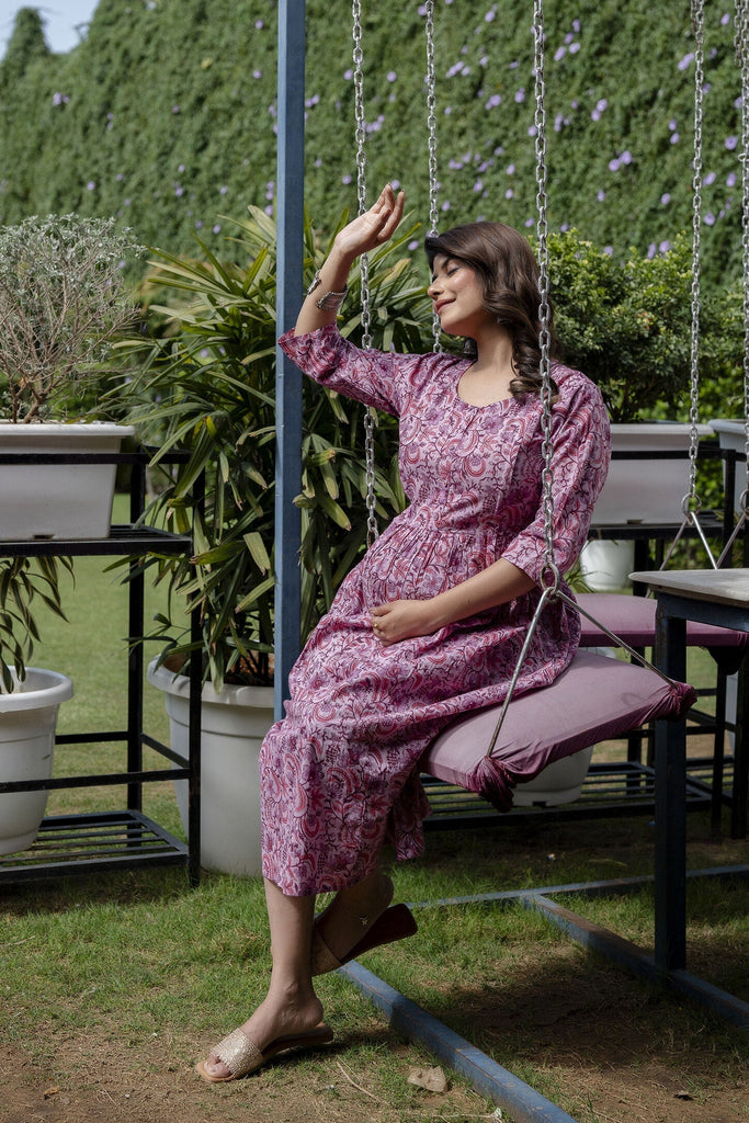 Women's Lavender Printed Flared Maternity Dress