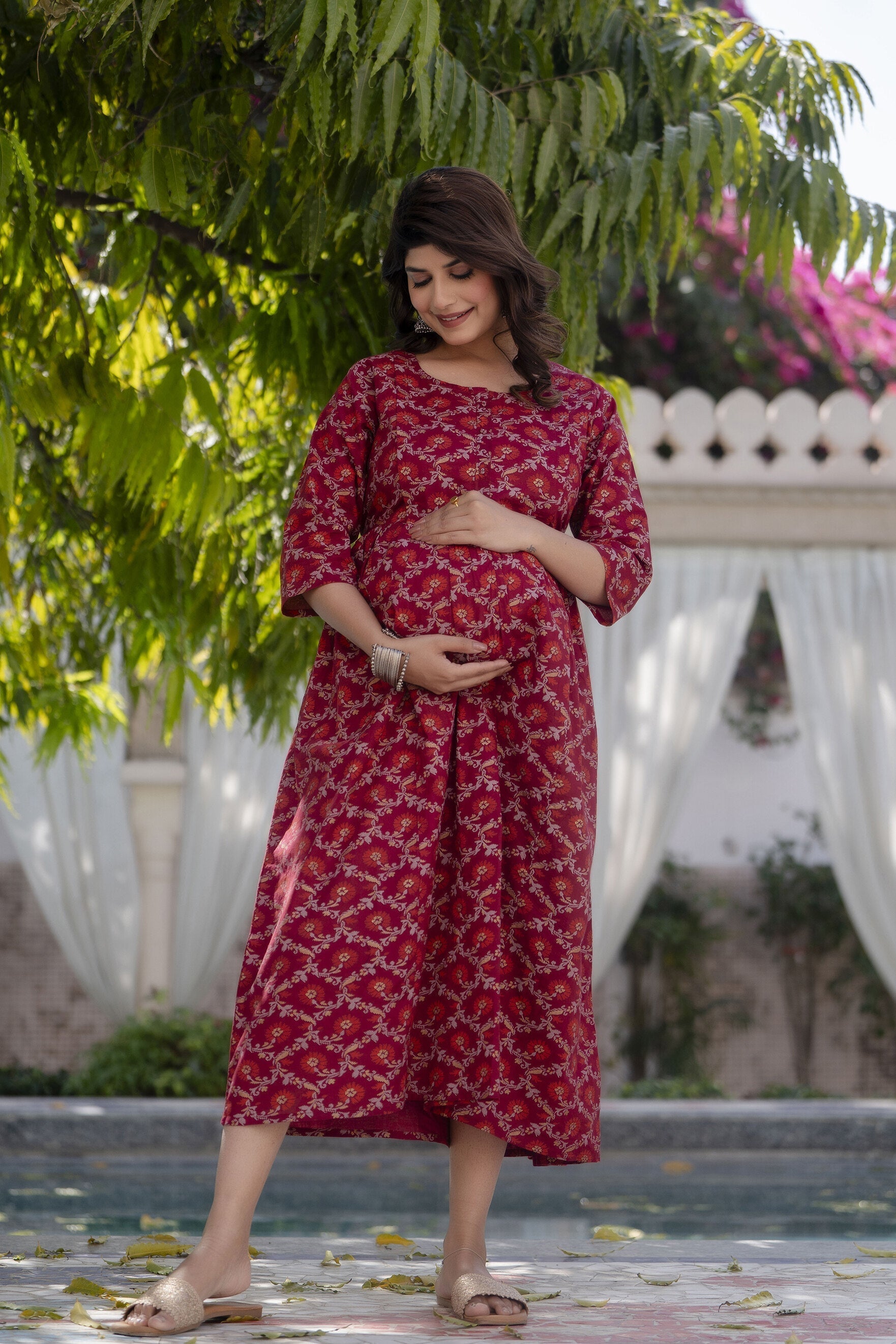 Women's Burgundy Printed Maternity Dress - Taantav