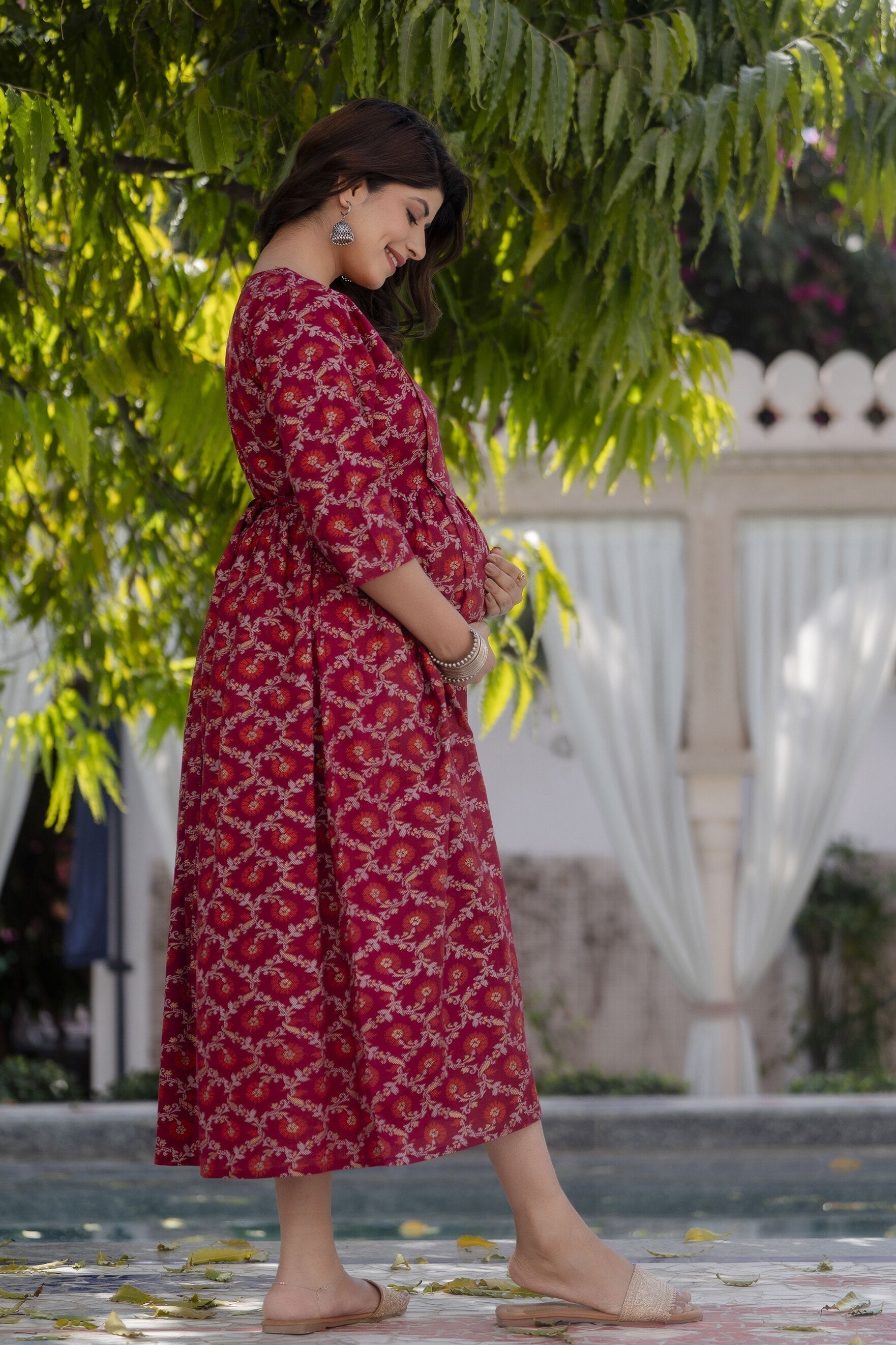 Women's Burgundy Printed Maternity Dress - Taantav