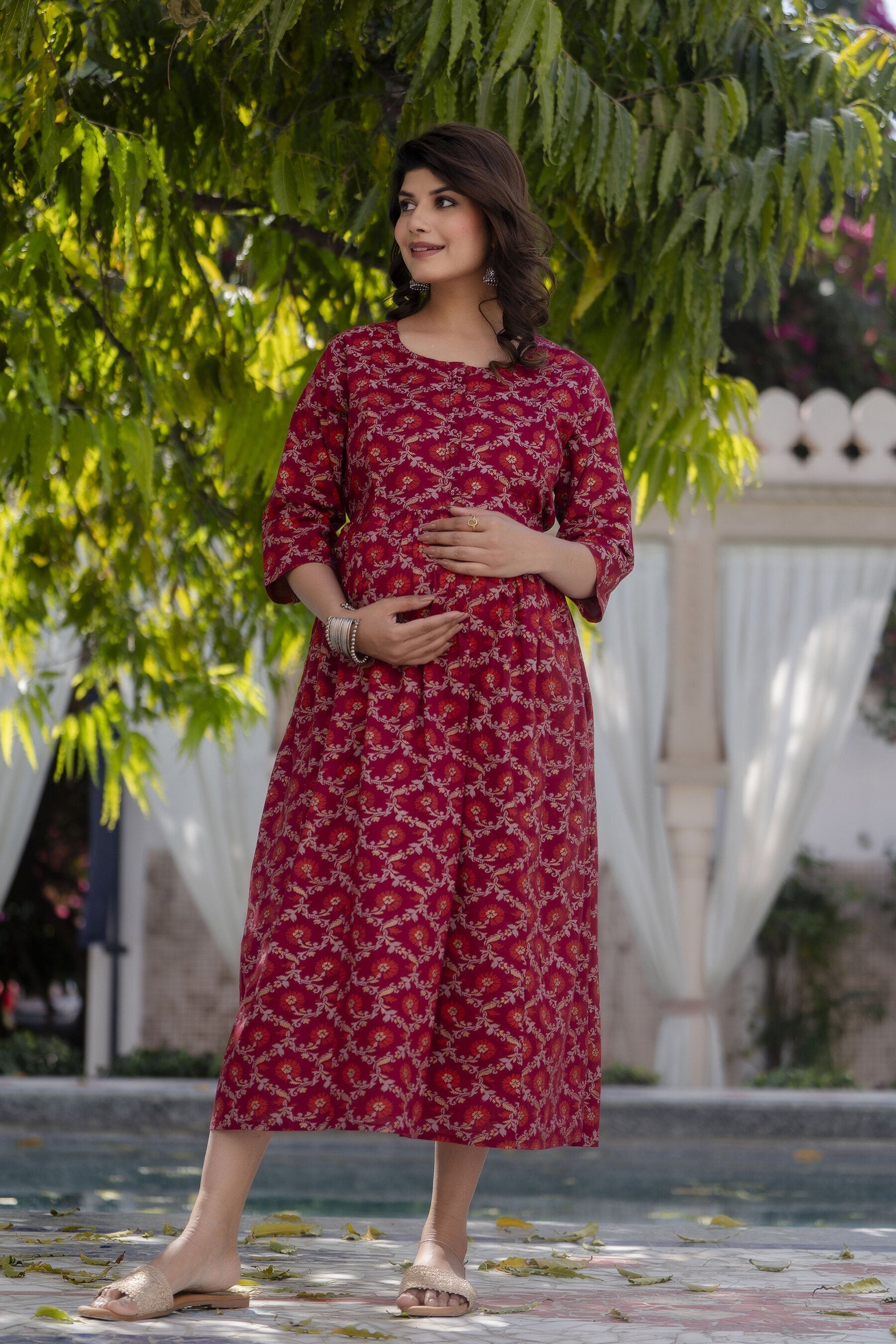 Women's Burgundy Printed Maternity Dress - Taantav