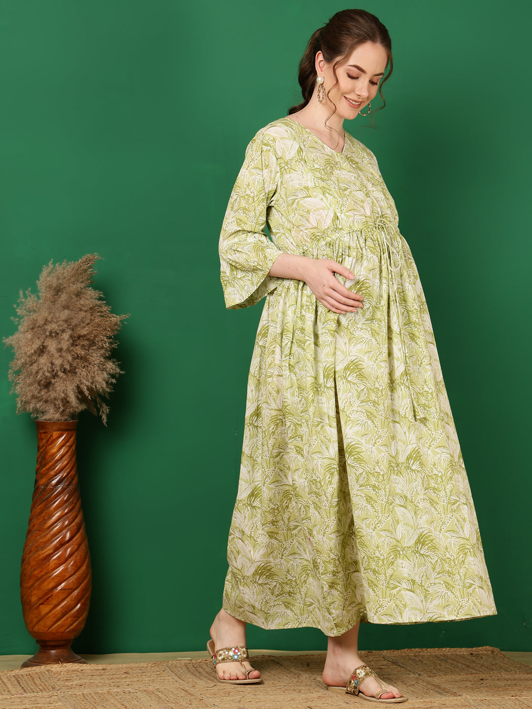 Women's Green Printed Flared Maternity Dress - Taantav