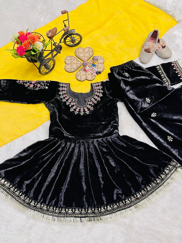 Girl's Black Art Silk Jacquard Kurta Pant Set With Dupatta