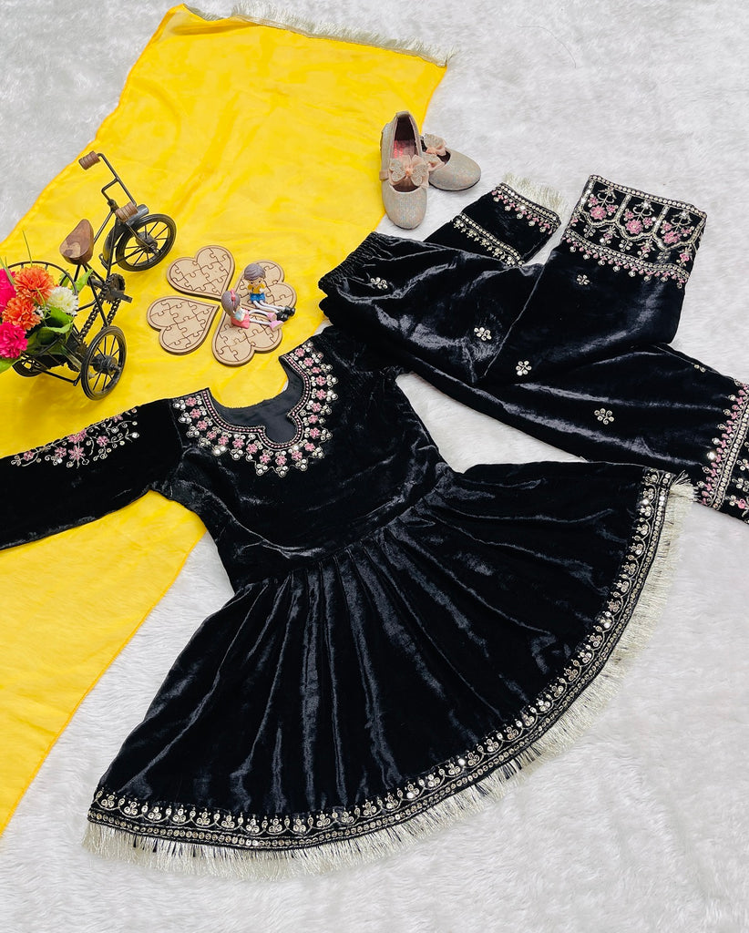 Girl's Black Art Silk Jacquard Kurta Pant Set With Dupatta