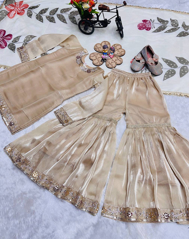 Color_Beige