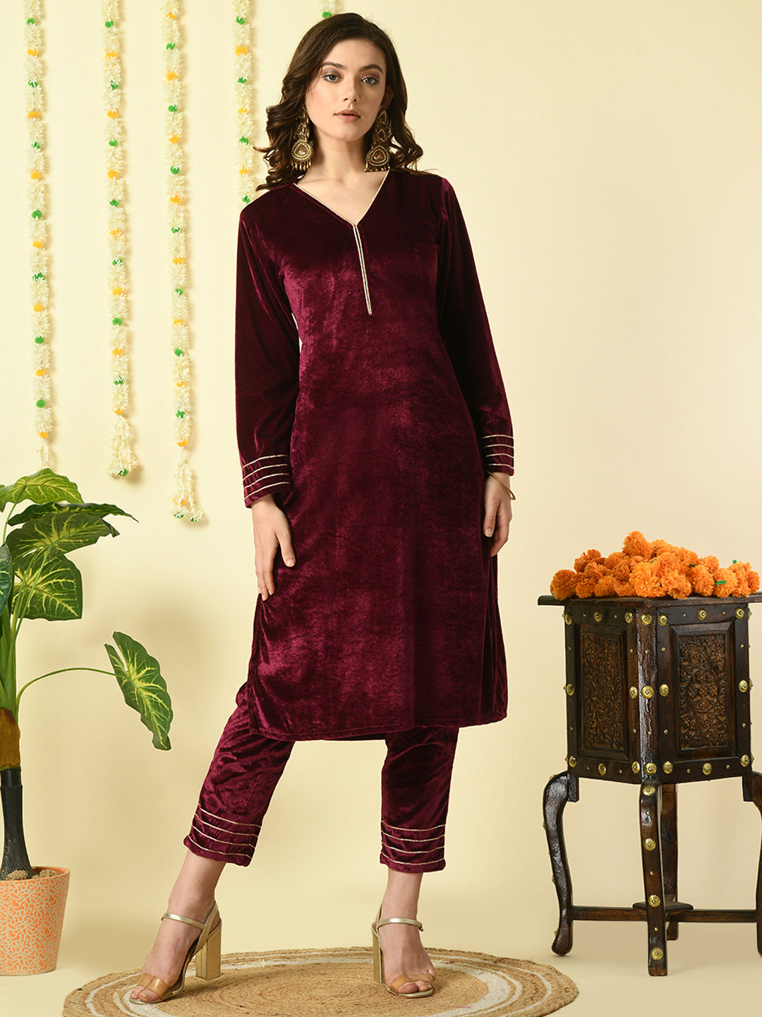 Color_Maroon