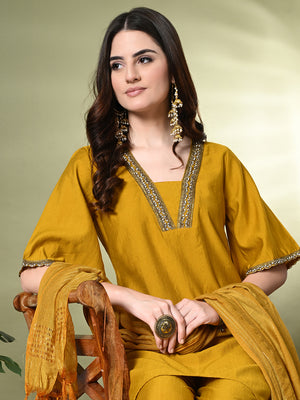 Color-Yellow