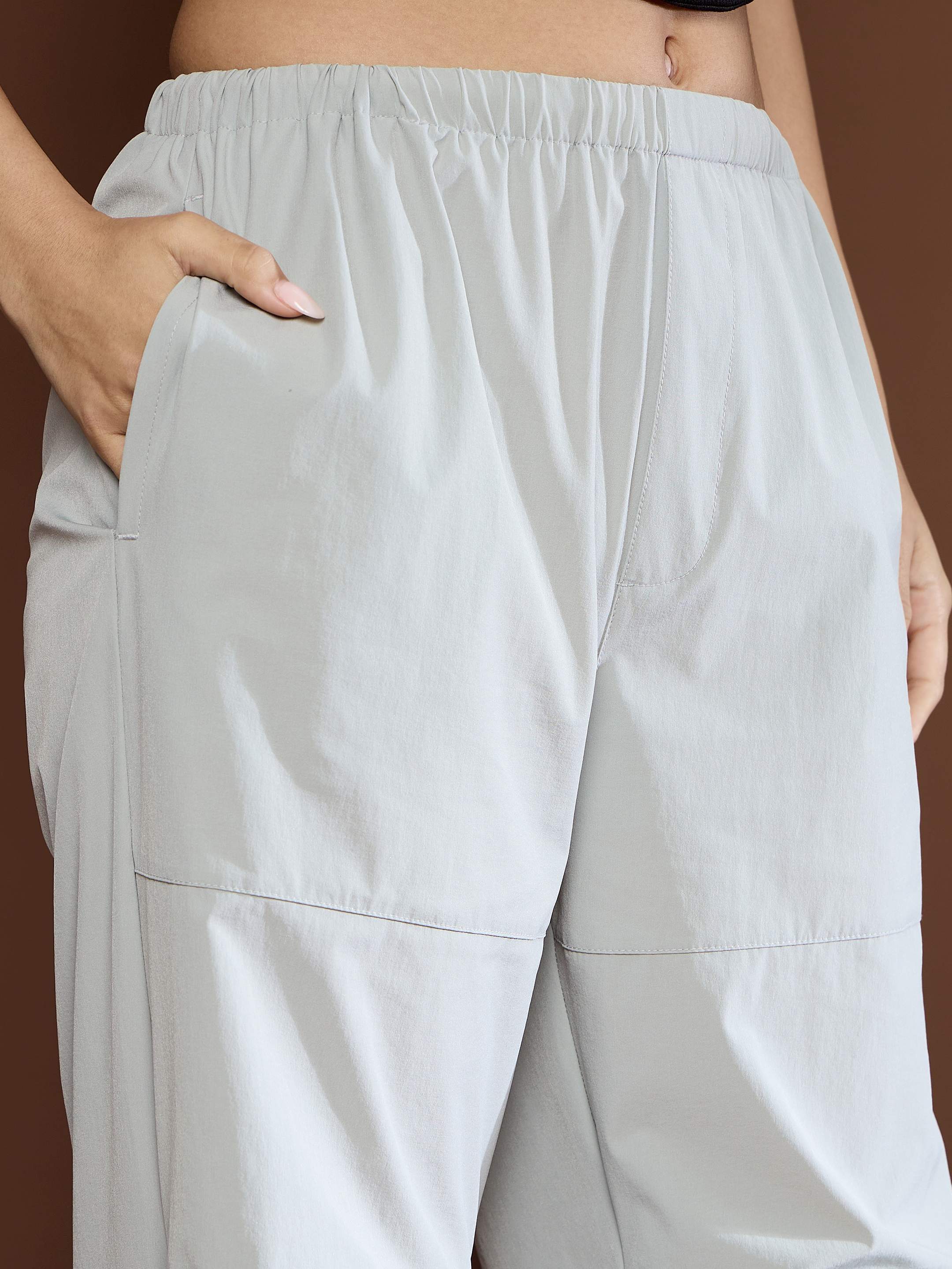 Women's Unisex Light Grey Pleated Knee Baggy Parachute Pants-SASSAFRAS