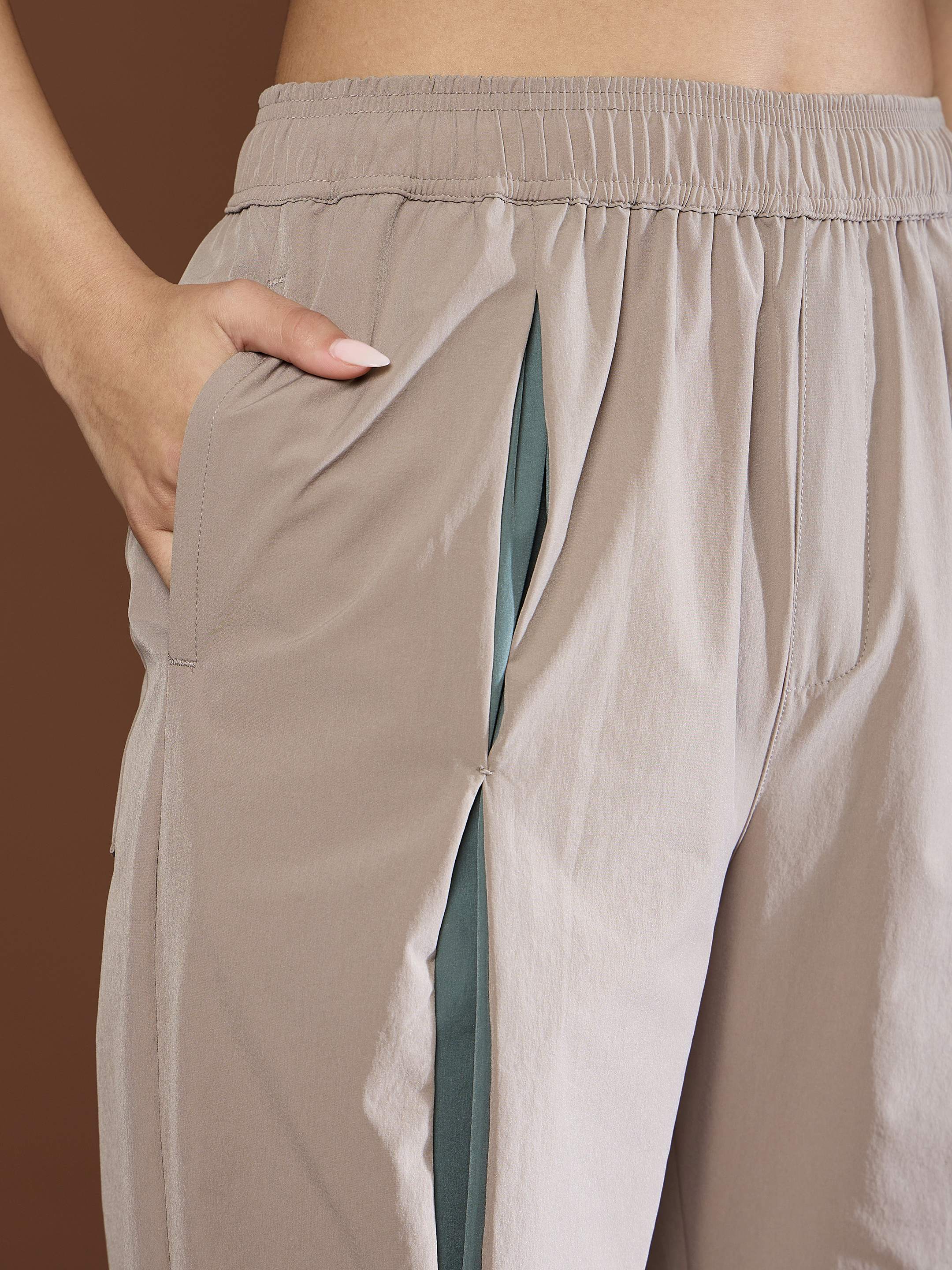 Women's Unisex Taupe Front Invert Pleat Baggy Parachute Pants-SASSAFRAS