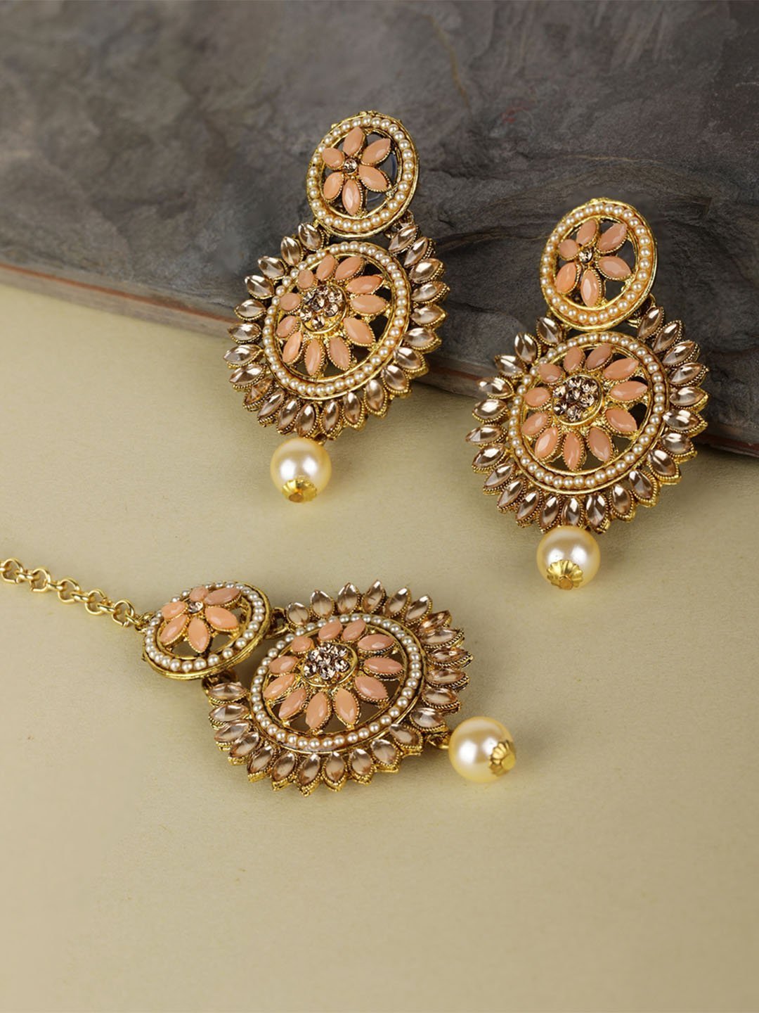 Women's Kundan Floral MaangTikka Earring Set
