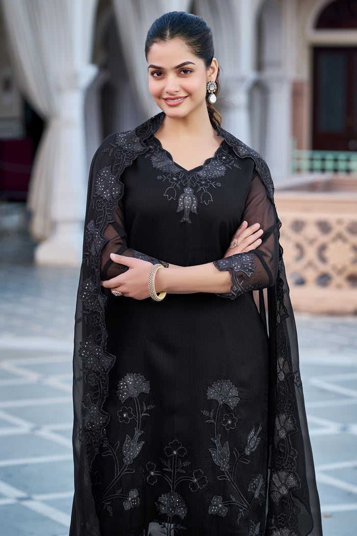 Color_Black