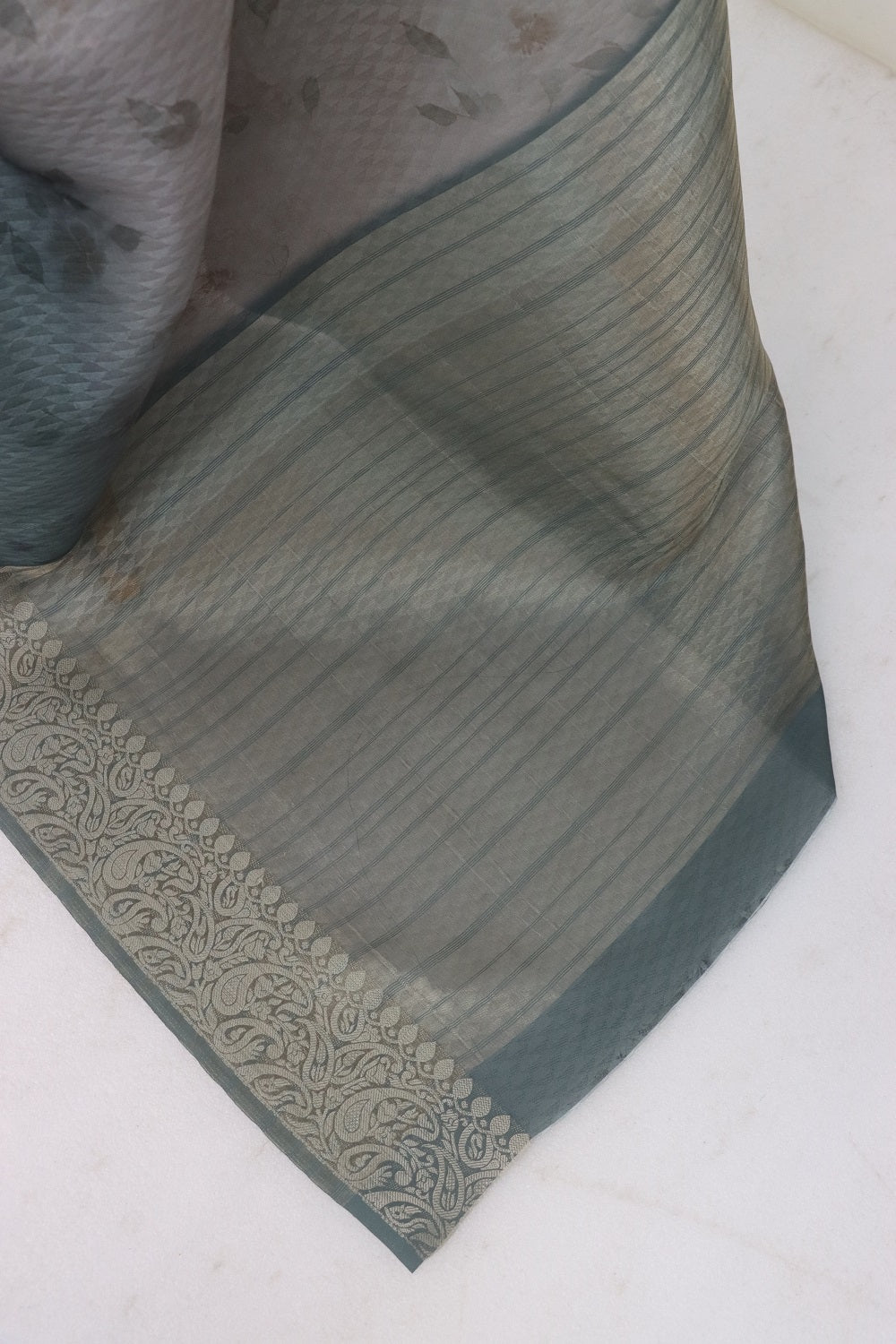 Color_Grey