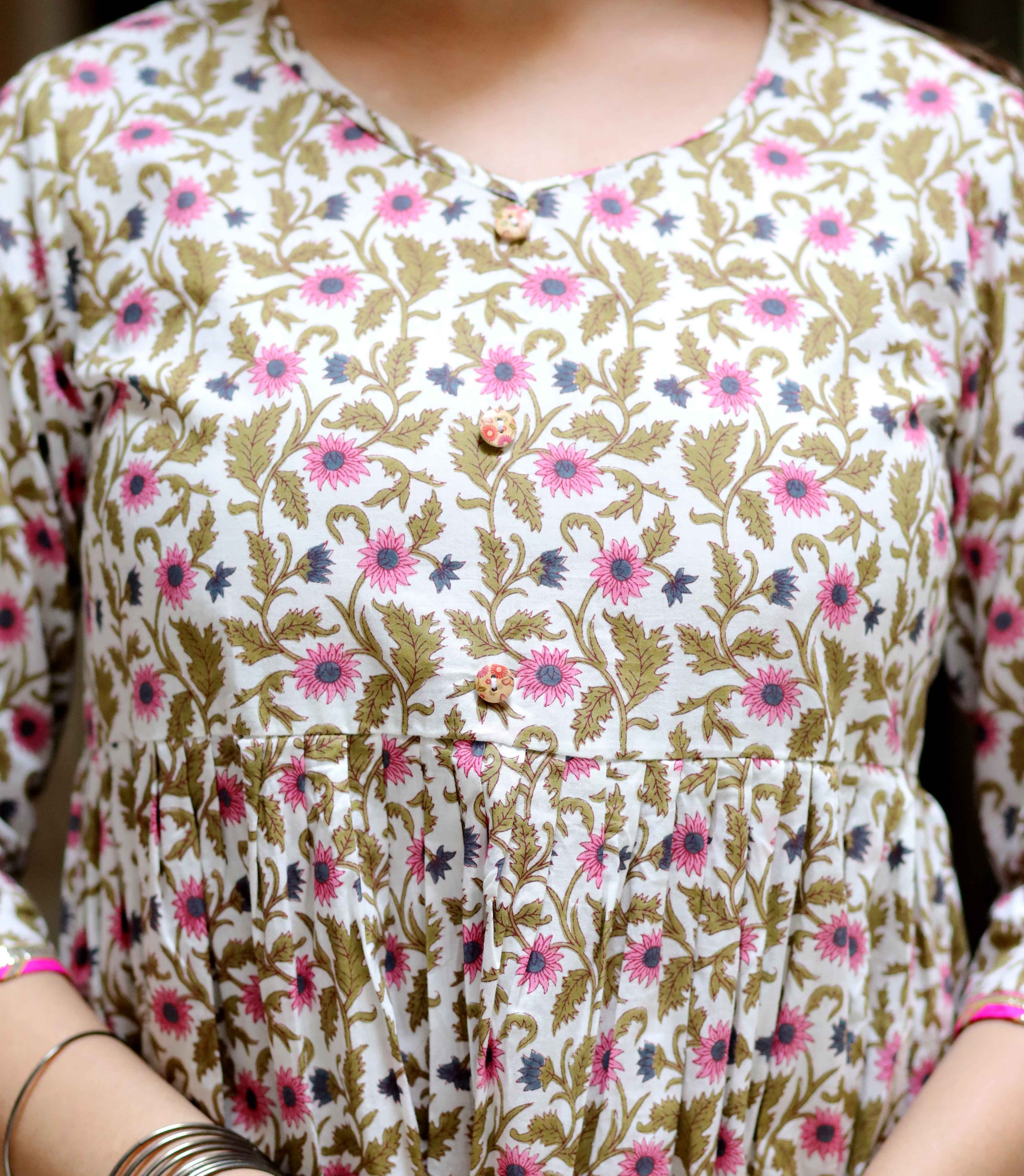 Women's Beautiful Floral Print Cotton Pink Kurta Sharara Set - Doriyaan