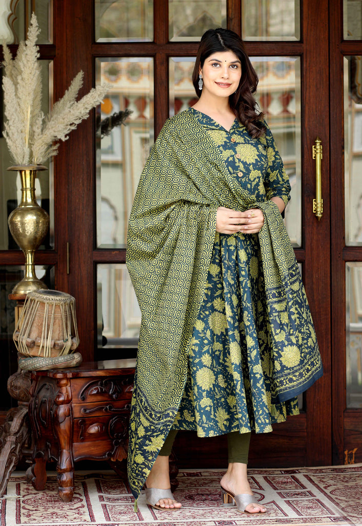 Women's Cotton Floral Print Green Gorgeous Look Anarkali Kurta With Dupatta