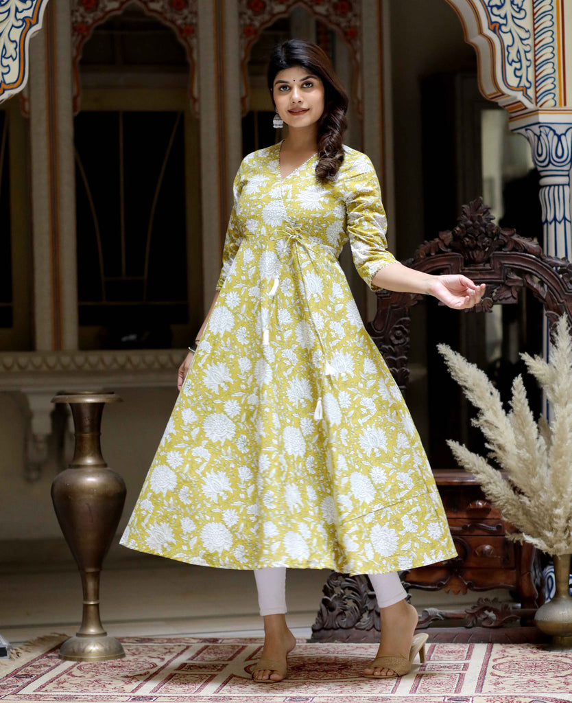 Women's Floral Print Cotton Yellow Anarkali Kurta And Side Dori Tassel Set