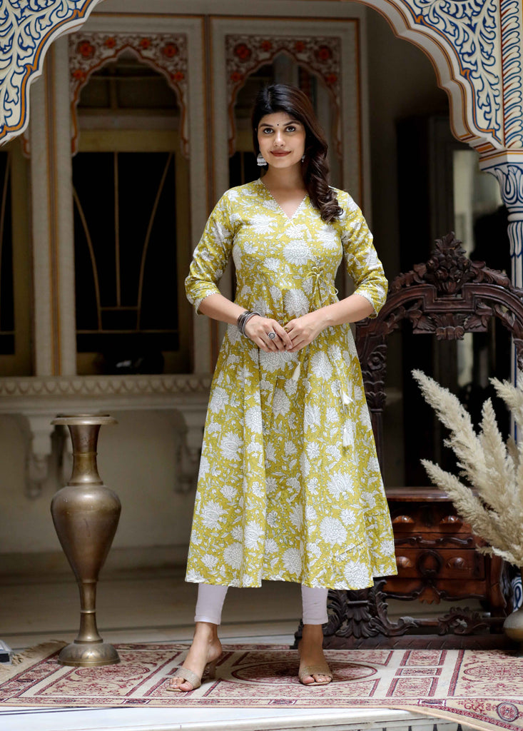 Women's Floral Print Cotton Yellow Anarkali Kurta And Side Dori Tassel Set