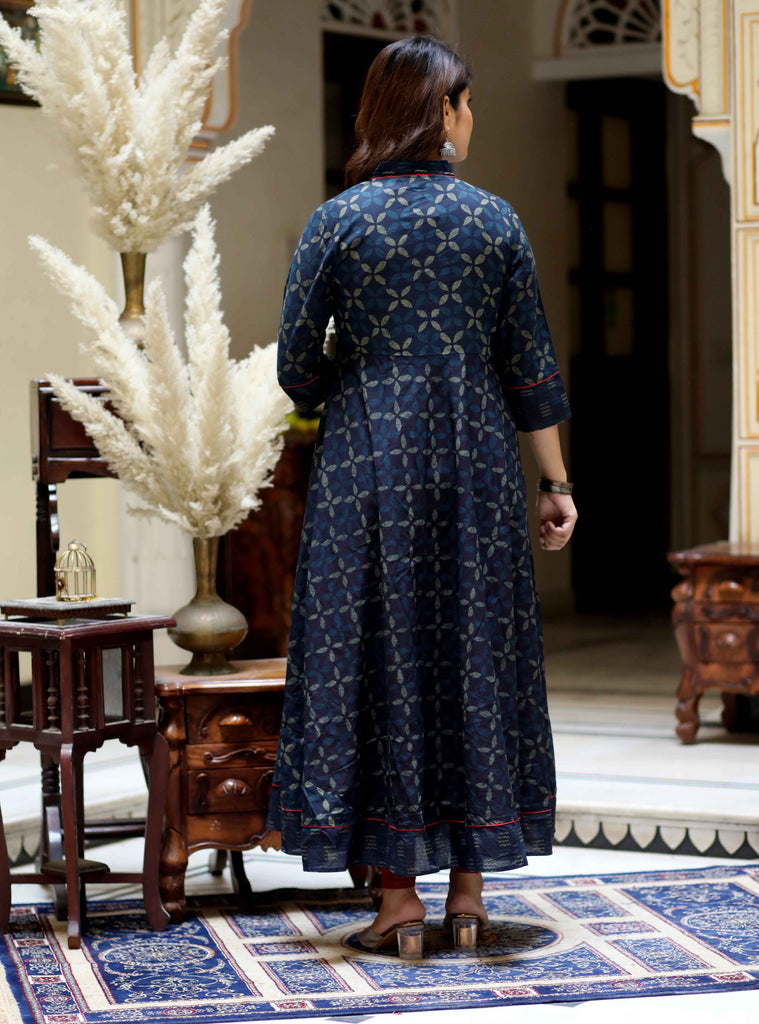 Women's V-Neck Abstract Printed Tassel Angrakha Kurta & Dupatta