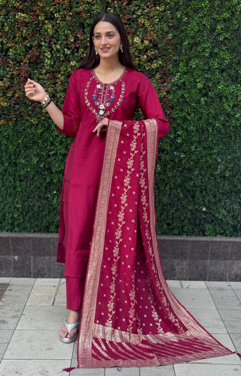 Color_Maroon