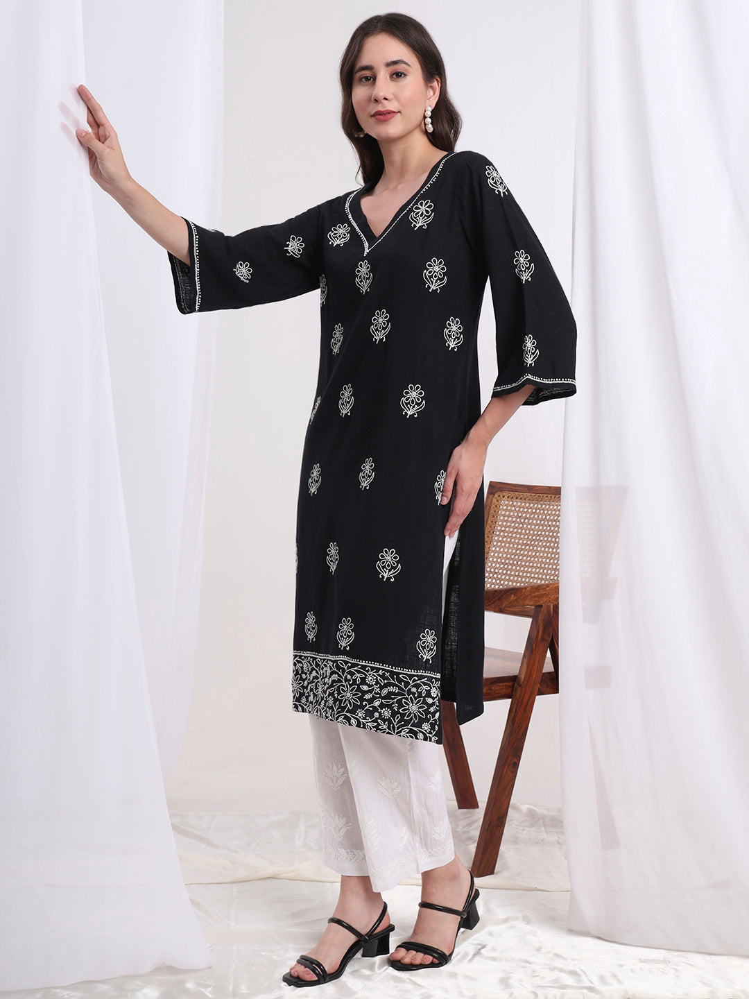 Women's Chikankari Black Color Organic Cotton Kurta S1008