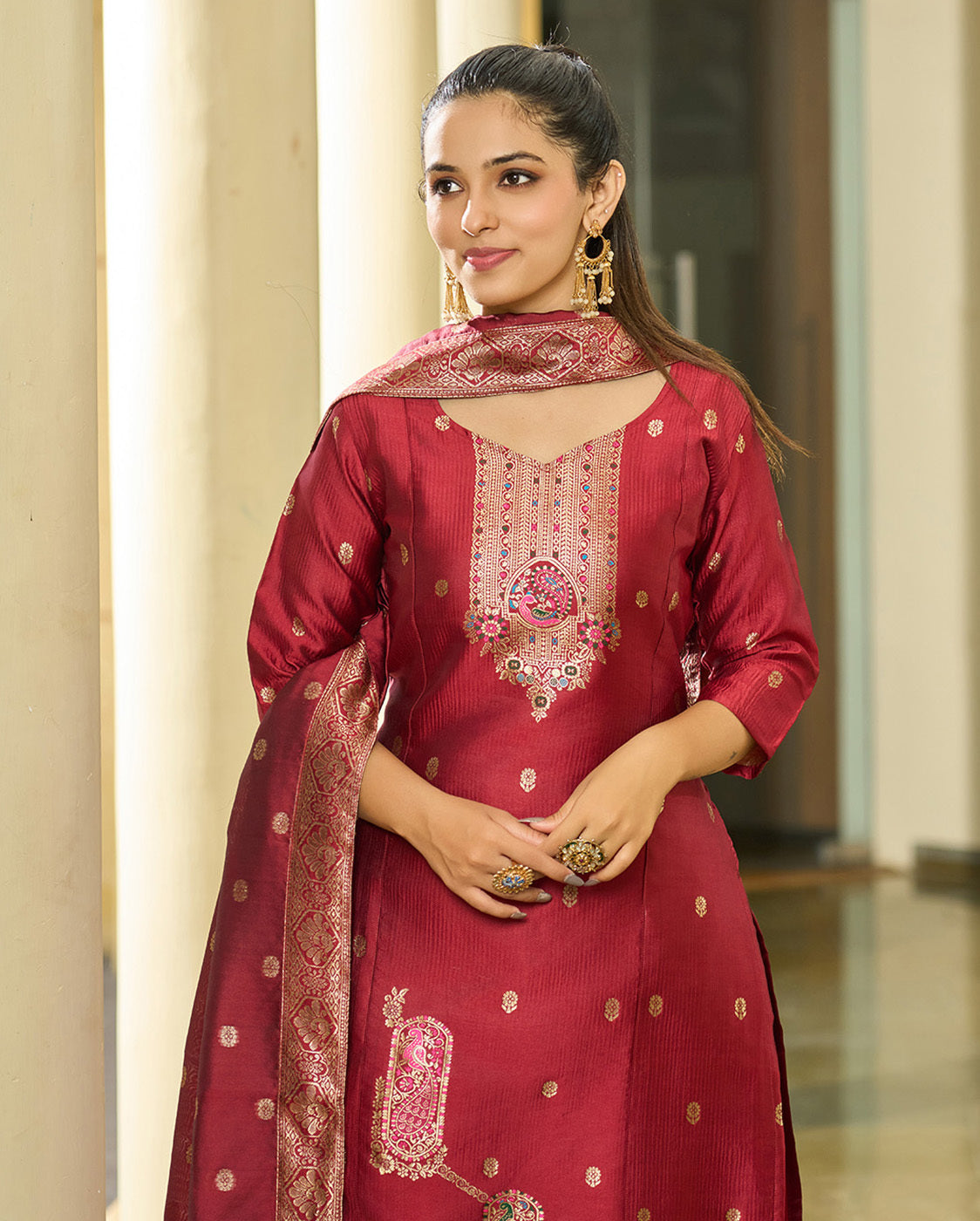 Color_Maroon