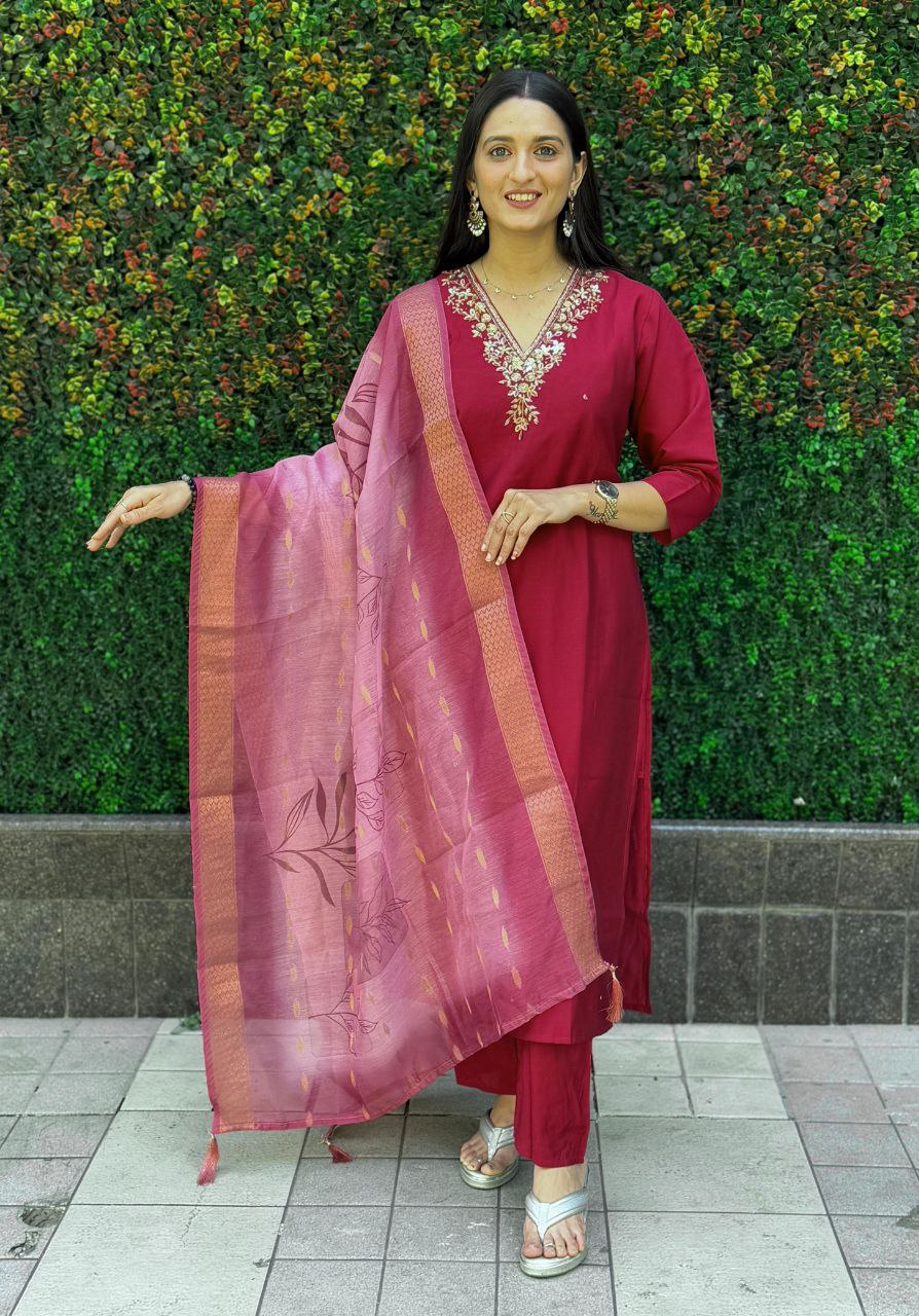 Color_Maroon