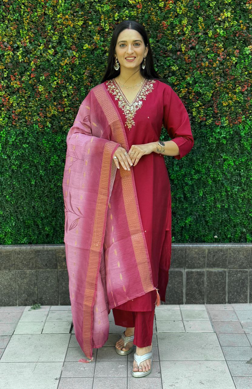 Color_Maroon