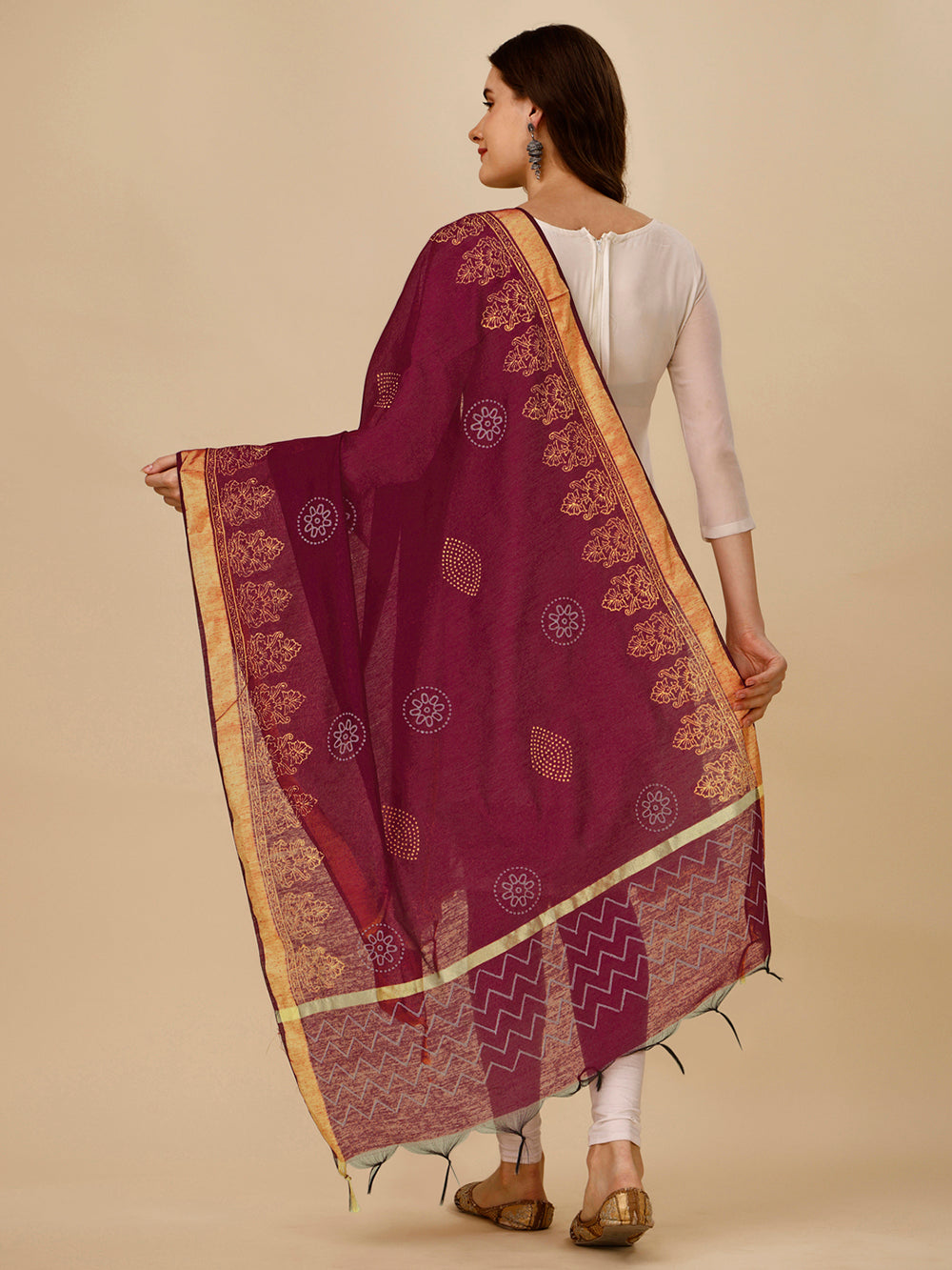 Women's Maroon  Block Print Woven Cotton Silk Dupatta - NIMIDHYA
