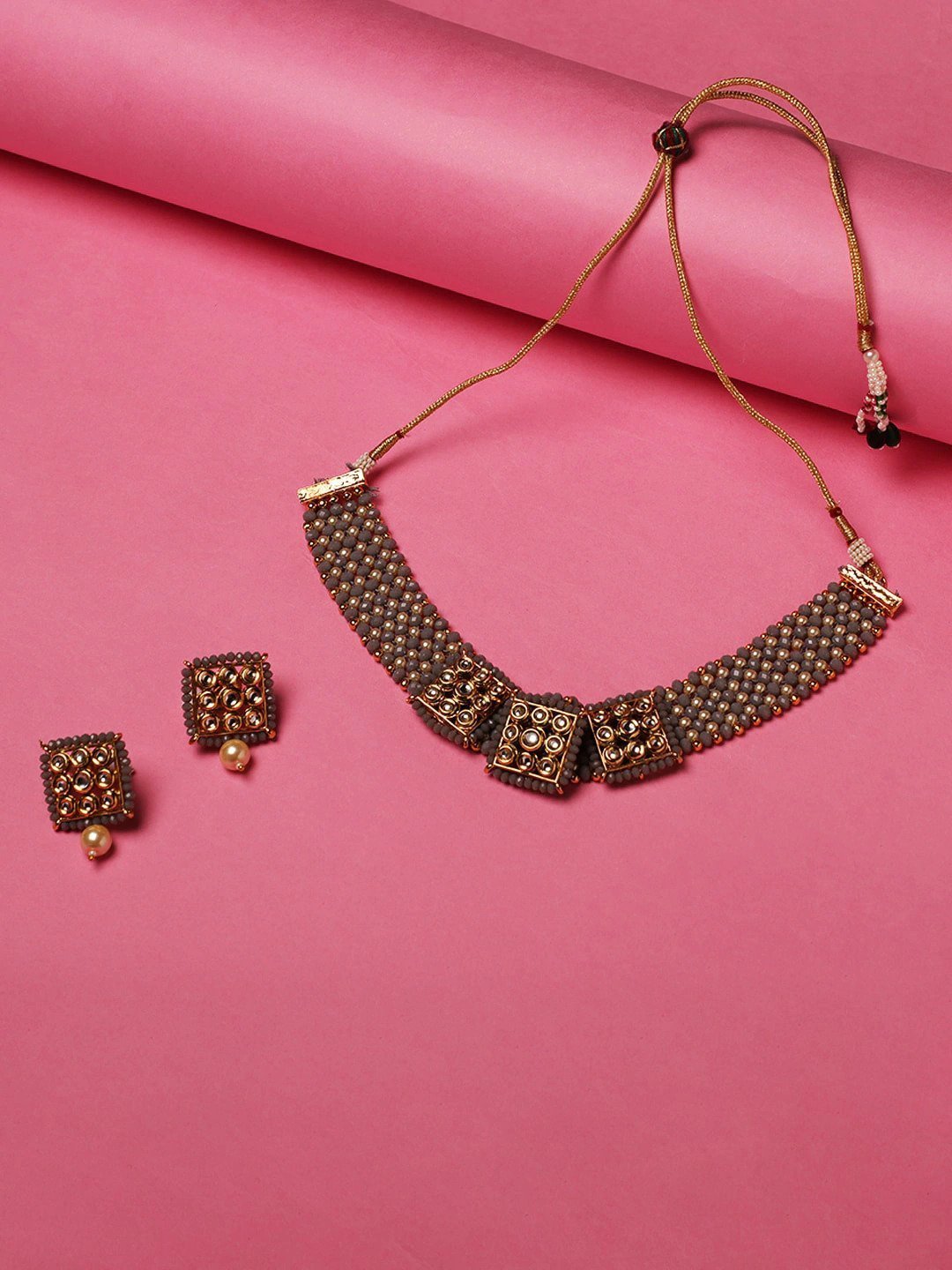 Women's Grey Beads Kundan Pearls Gold Plated Jewellery Set