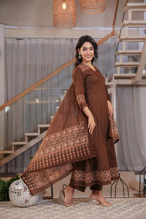 Color_Brown