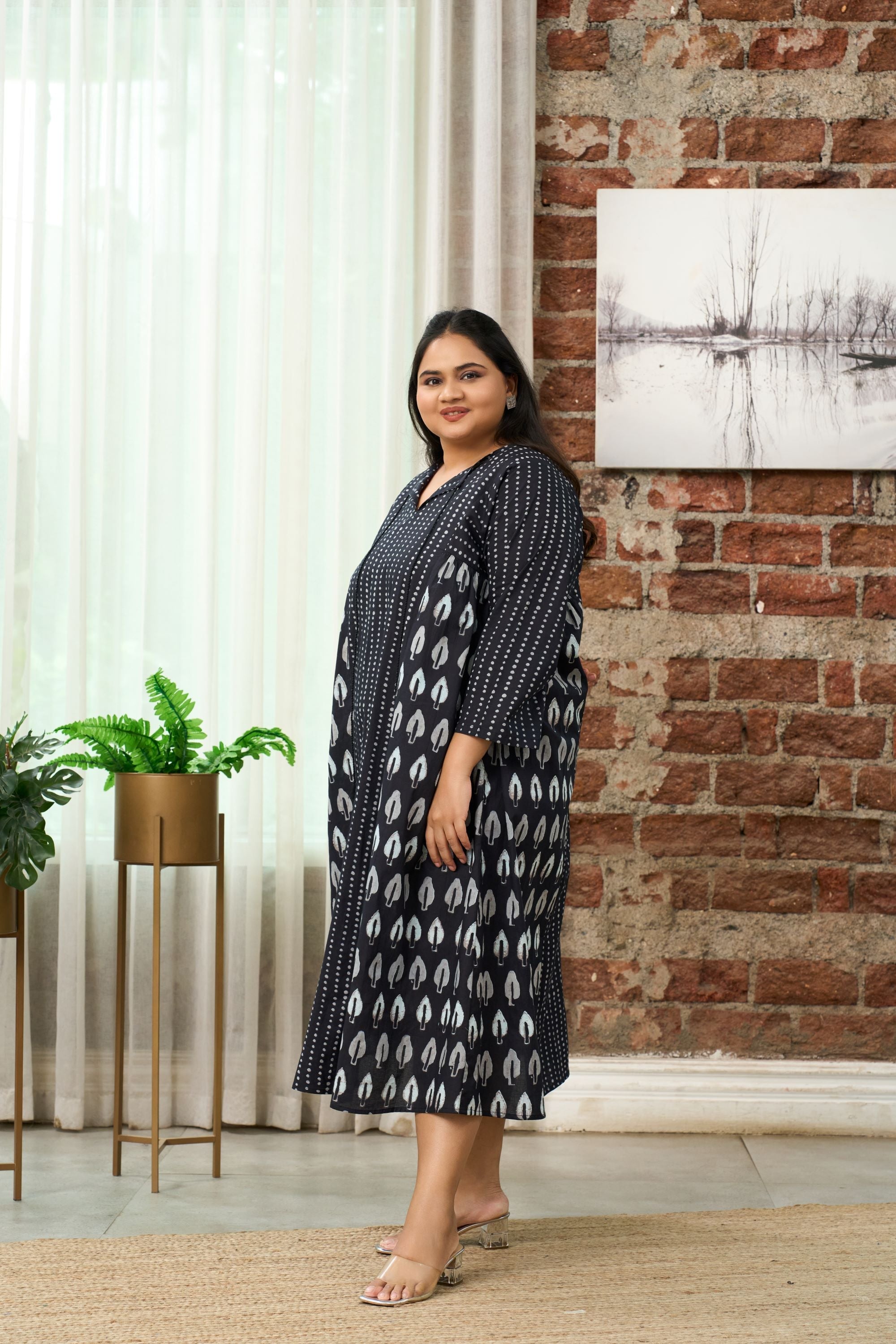 Women's Black & White Shibori Printed Maxi Dress - Nangalia Ruchira