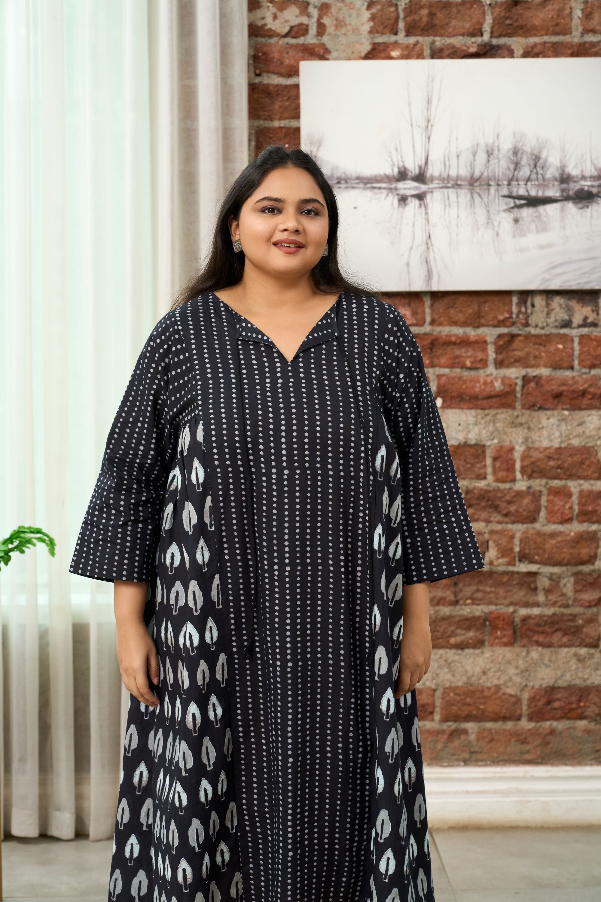 Women's Black & White Shibori Printed Maxi Dress - Nangalia Ruchira