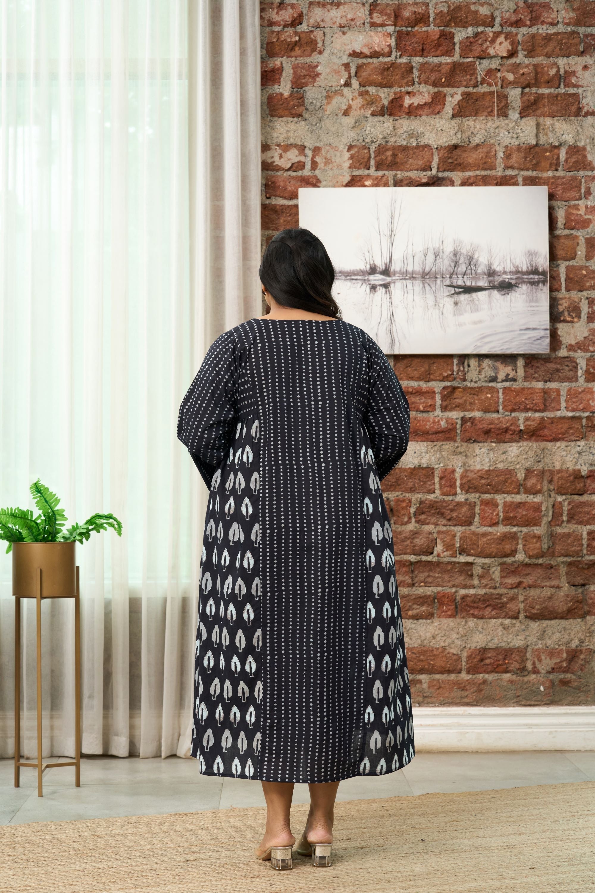 Women's Black & White Shibori Printed Maxi Dress - Nangalia Ruchira